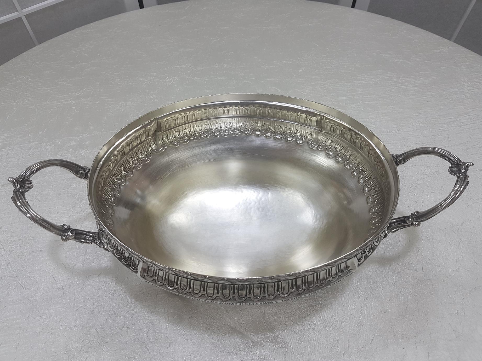 20th Century Italian Silver Soup Tureen Empire Style by Vittorio Manzoni, Milan For Sale 7