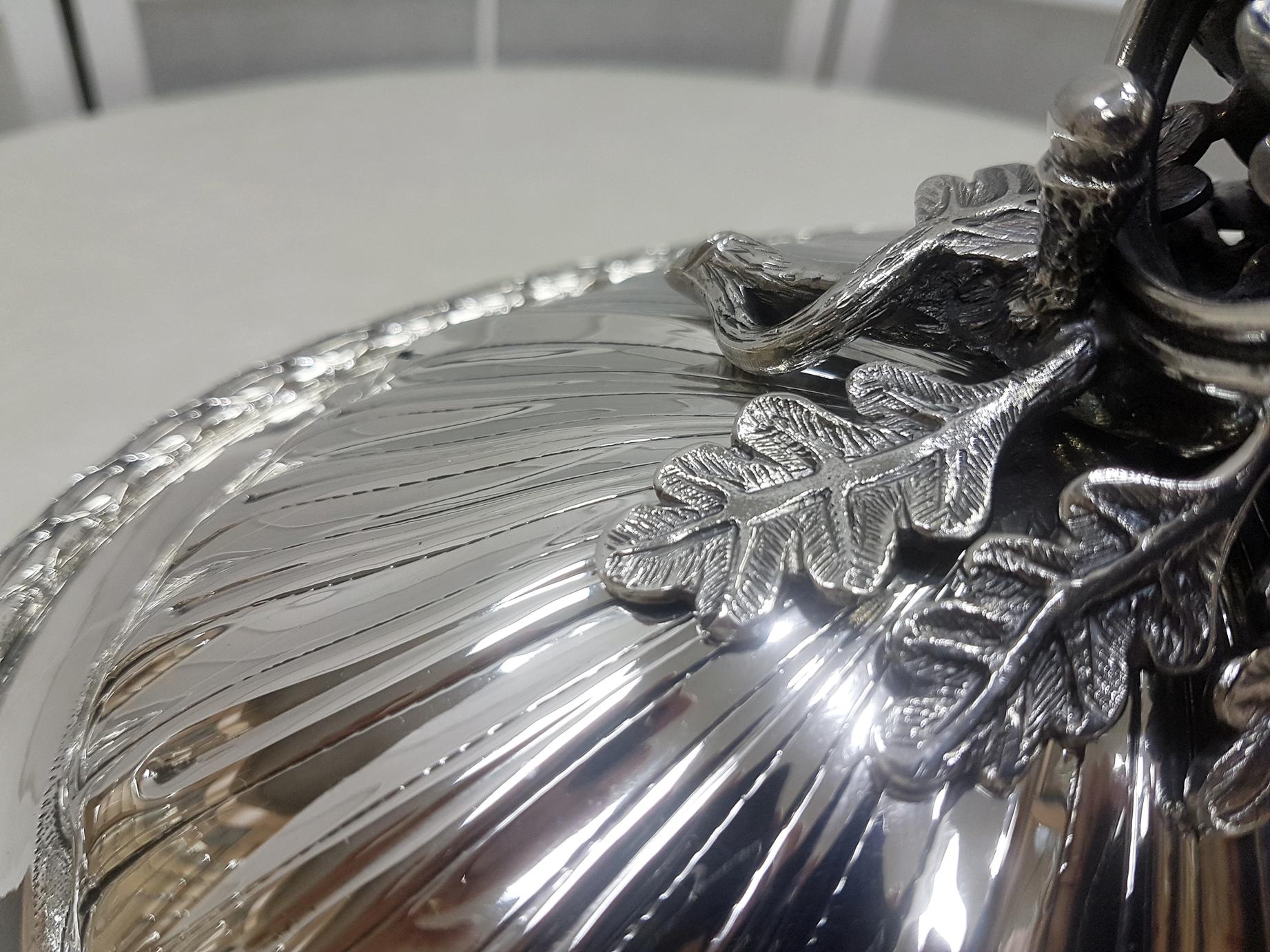 Italienische Suppenterrine aus Silber im Empire-Stil des 20. Jahrhunderts von Vittorio Manzoni, Mailand im Angebot 3