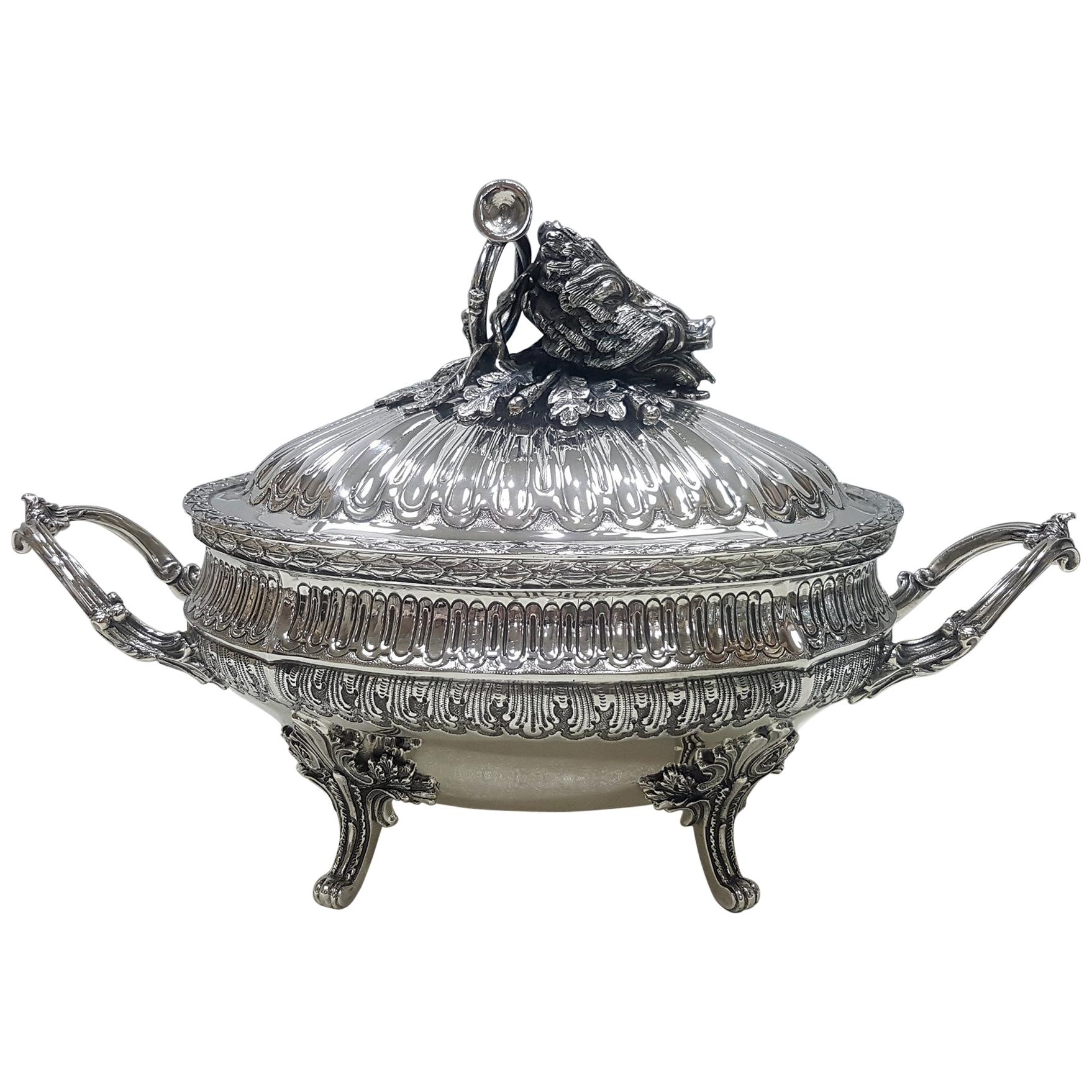 Italienische Suppenterrine aus Silber im Empire-Stil des 20. Jahrhunderts von Vittorio Manzoni, Mailand