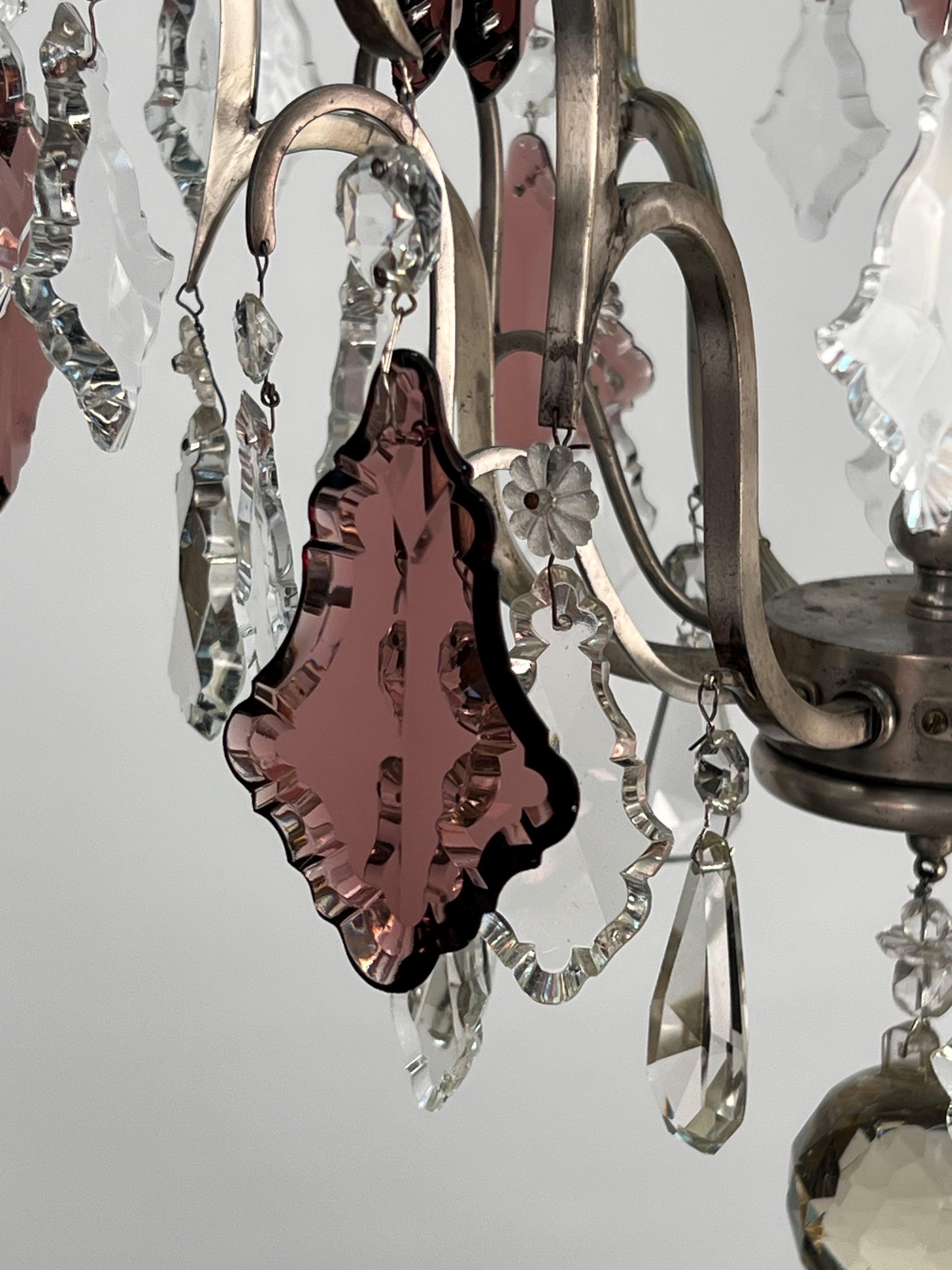 Italienischer Kronleuchter aus versilberter Bronze und Kristall im Louis-XVI.-Stil des 20. Jahrhunderts (Versilberung) im Angebot