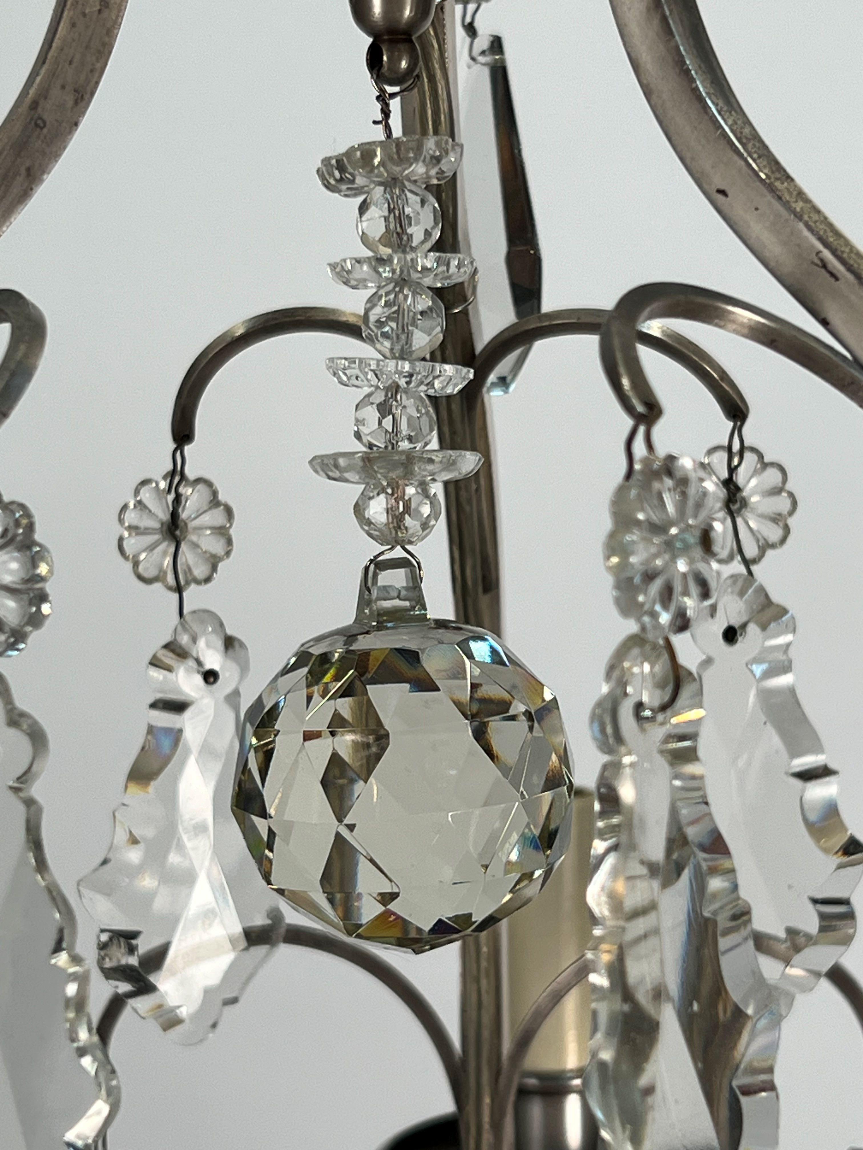 20th Century Italian Silvered Bronze & Crystal Louis XVI Style Chandelier For Sale 3