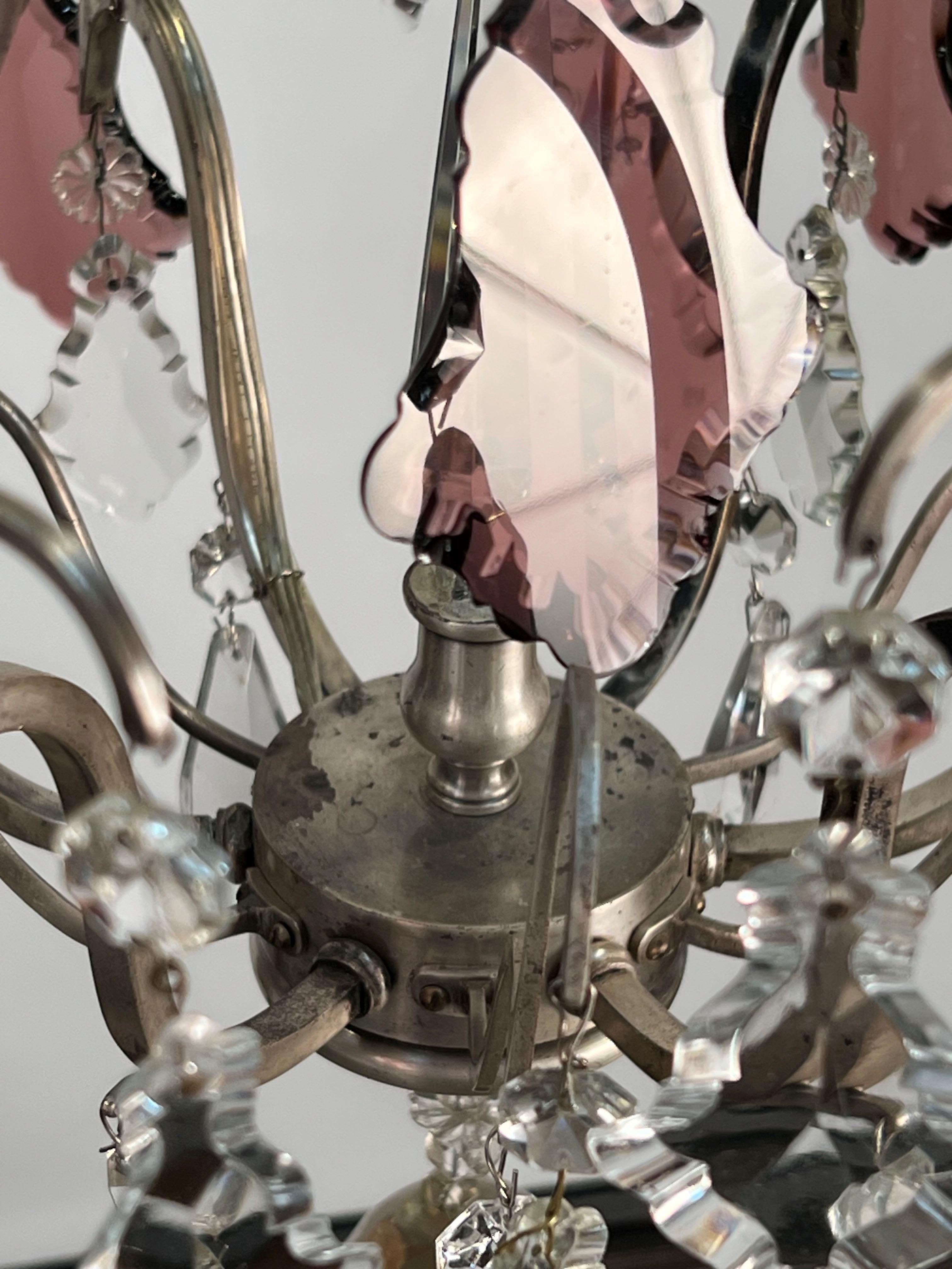 Italienischer Kronleuchter aus versilberter Bronze und Kristall im Louis-XVI.-Stil des 20. Jahrhunderts im Angebot 3