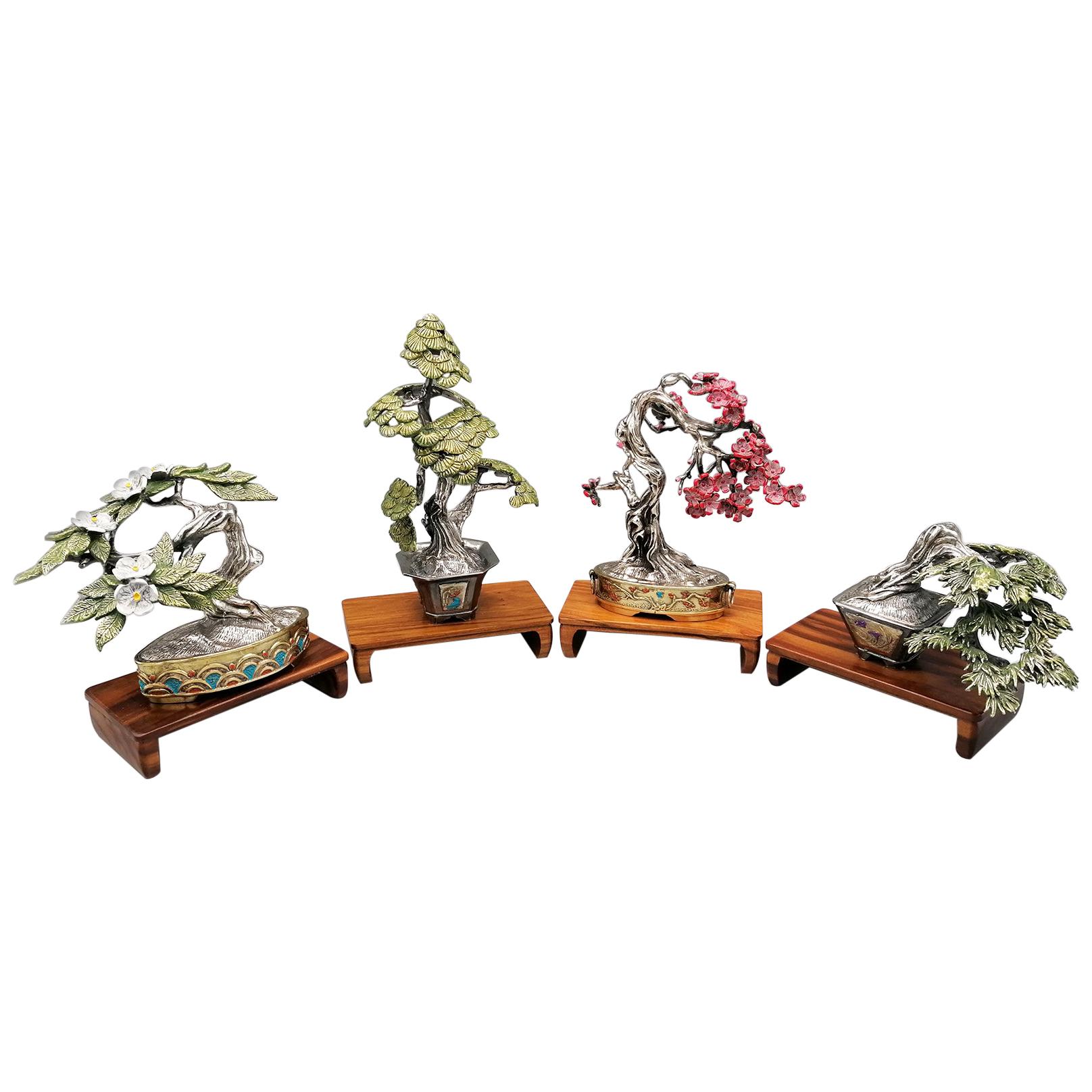 Collection de 4 pièces de bonsaïs miniatures en argent massif 800 du 20ème siècle en Italie en vente