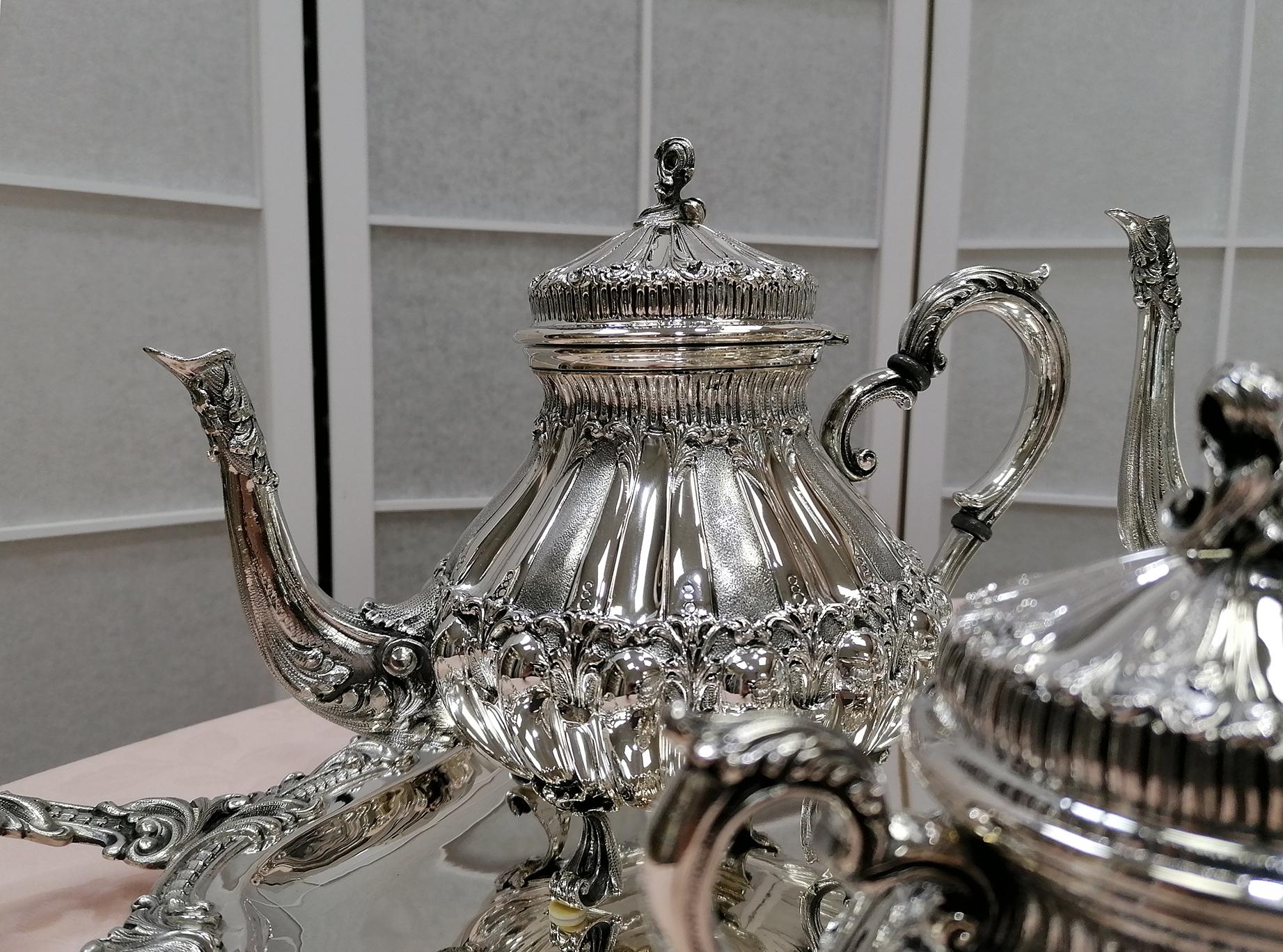 Italienisches Tee-Kaffeeset aus massivem 800er Silber des 20. Jahrhunderts mit Tablett im Angebot 3