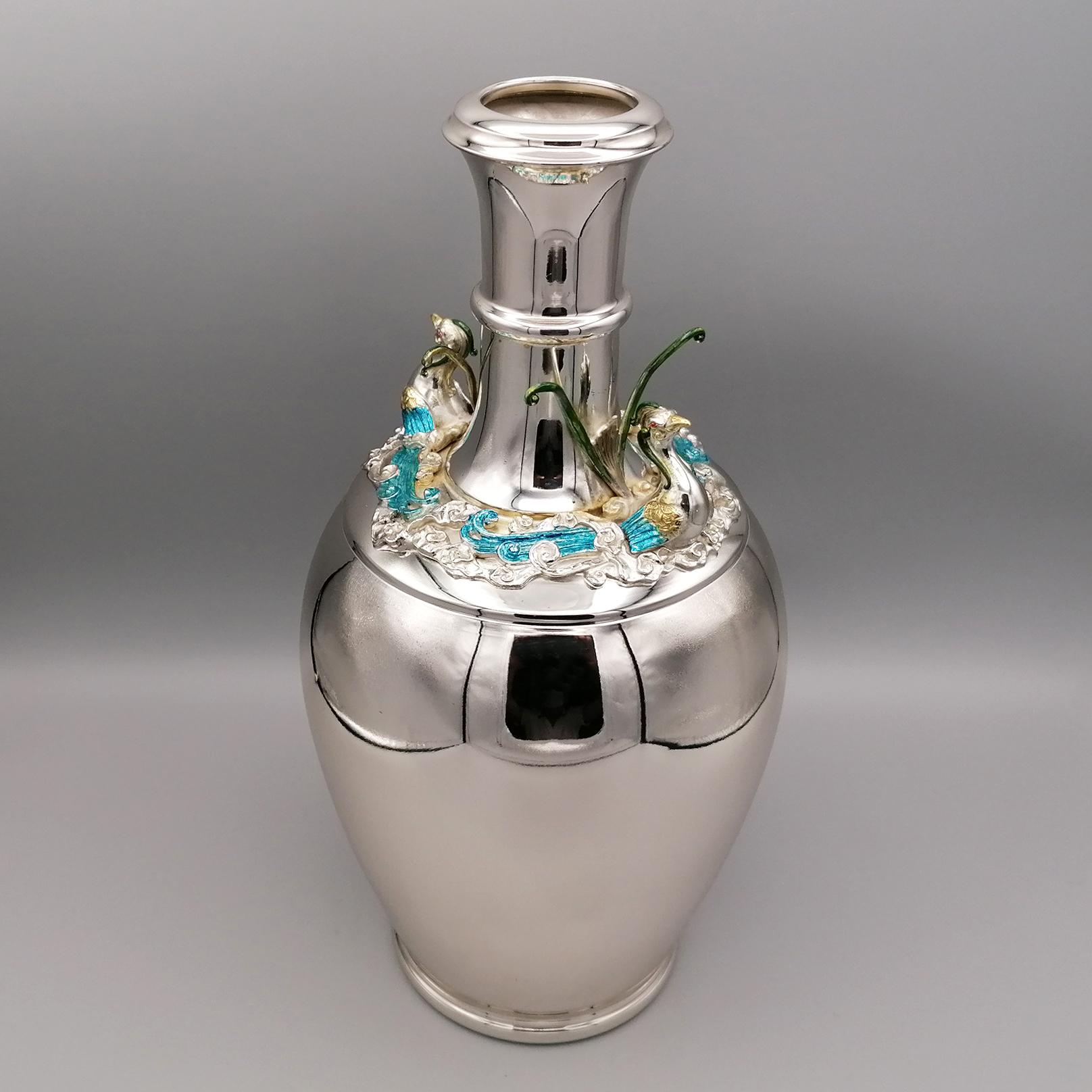 Italienische Vase aus massivem 800er Silber des 20. Jahrhunderts, chinesische Replik (Gegossen) im Angebot