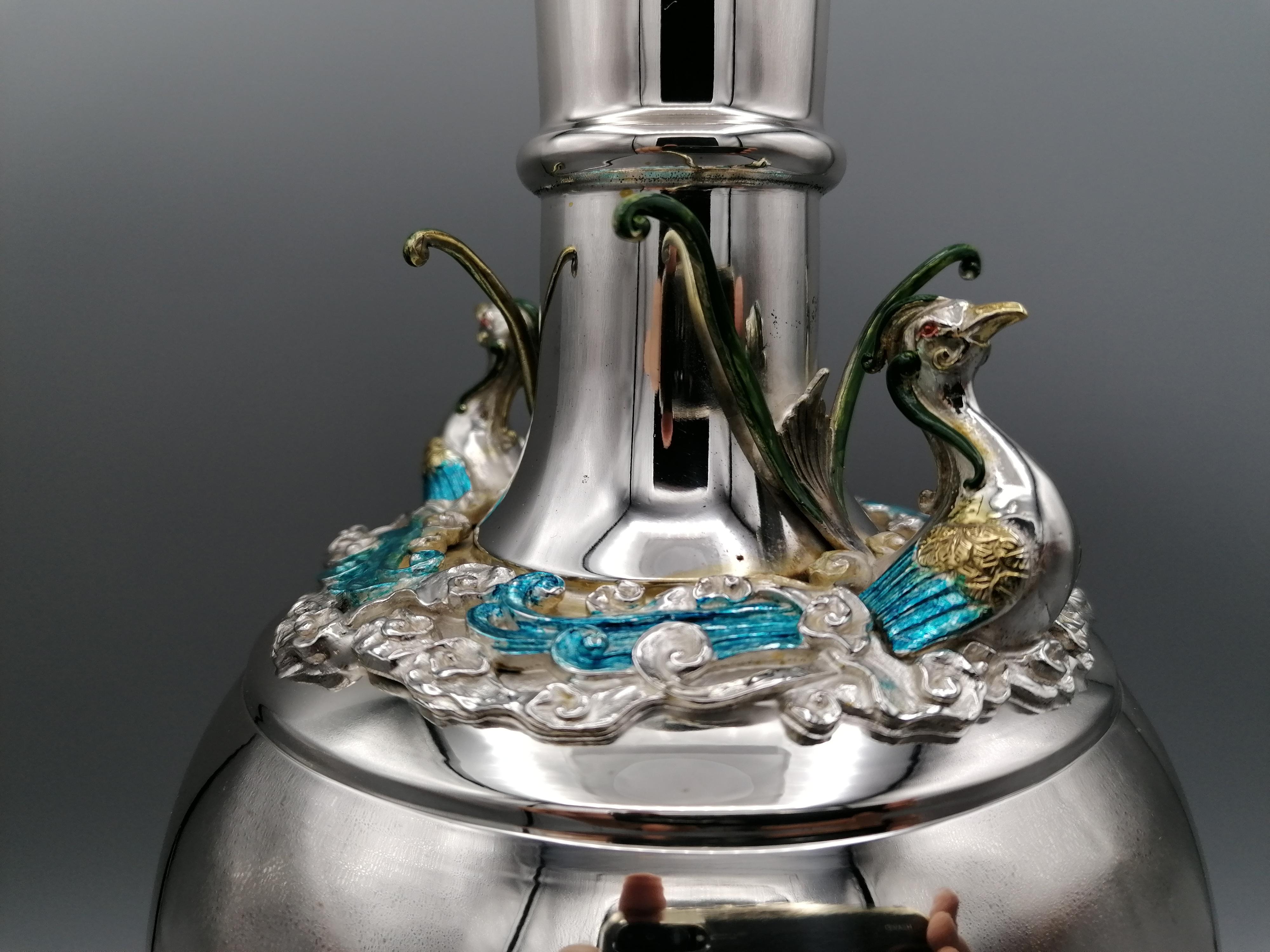 Vase italien du 20ème siècle en argent massif 800 du 20ème siècle réplique chinoise en vente 1