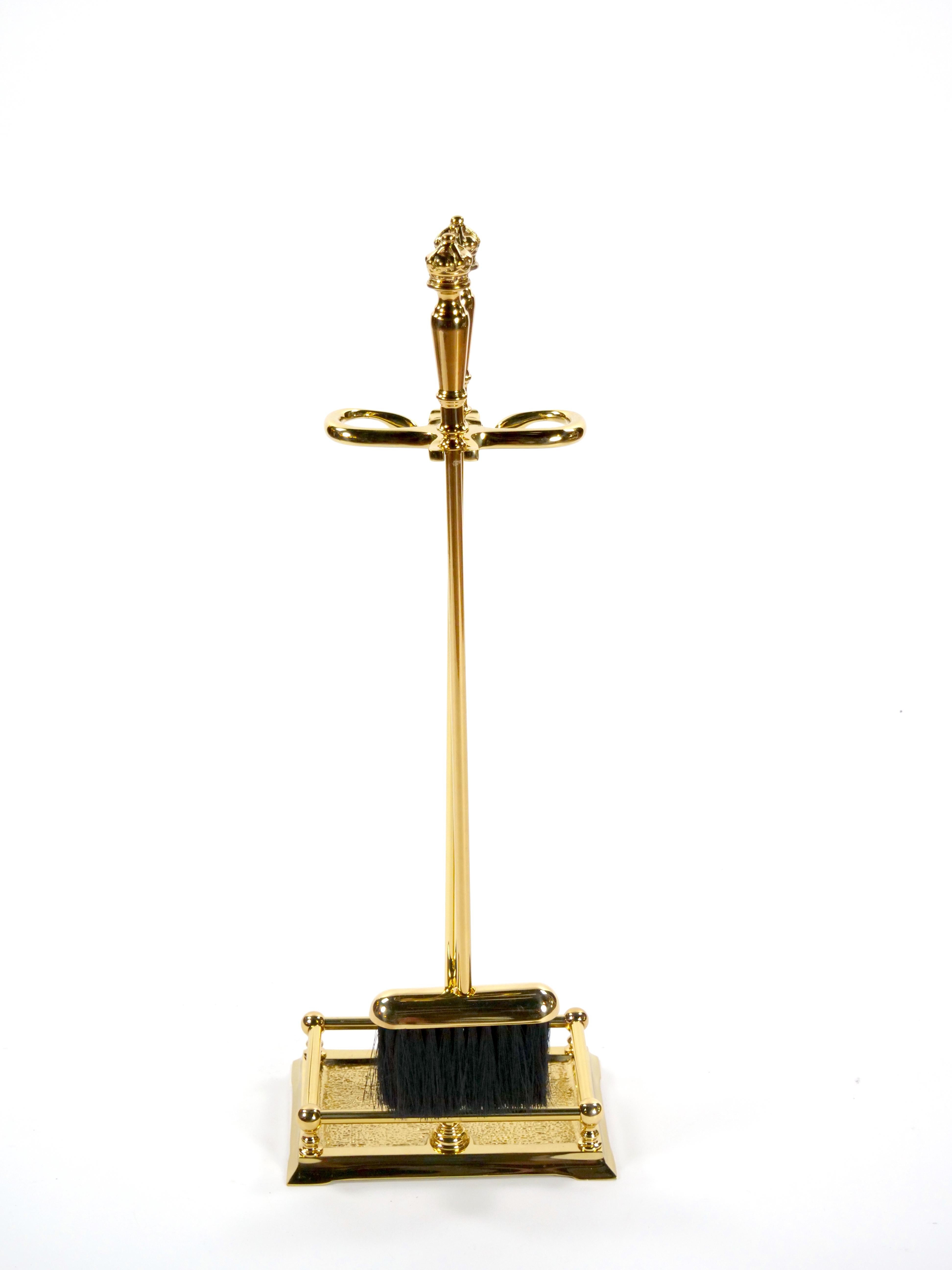 Juego de 4 herramientas para chimenea de latón macizo italiano del siglo XX en venta 1