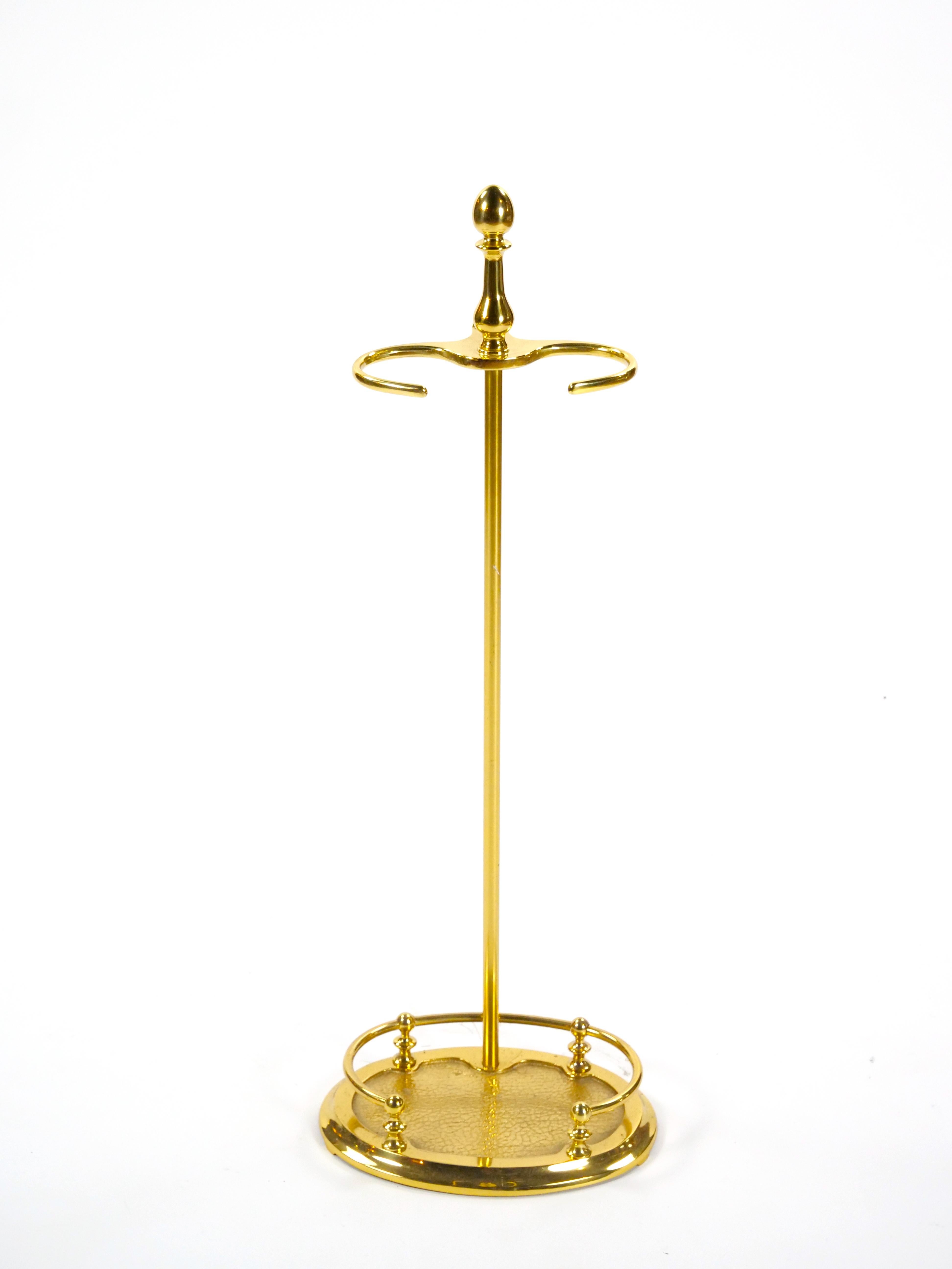 Set di utensili per caminetto in ottone massiccio del XX secolo in vendita 1