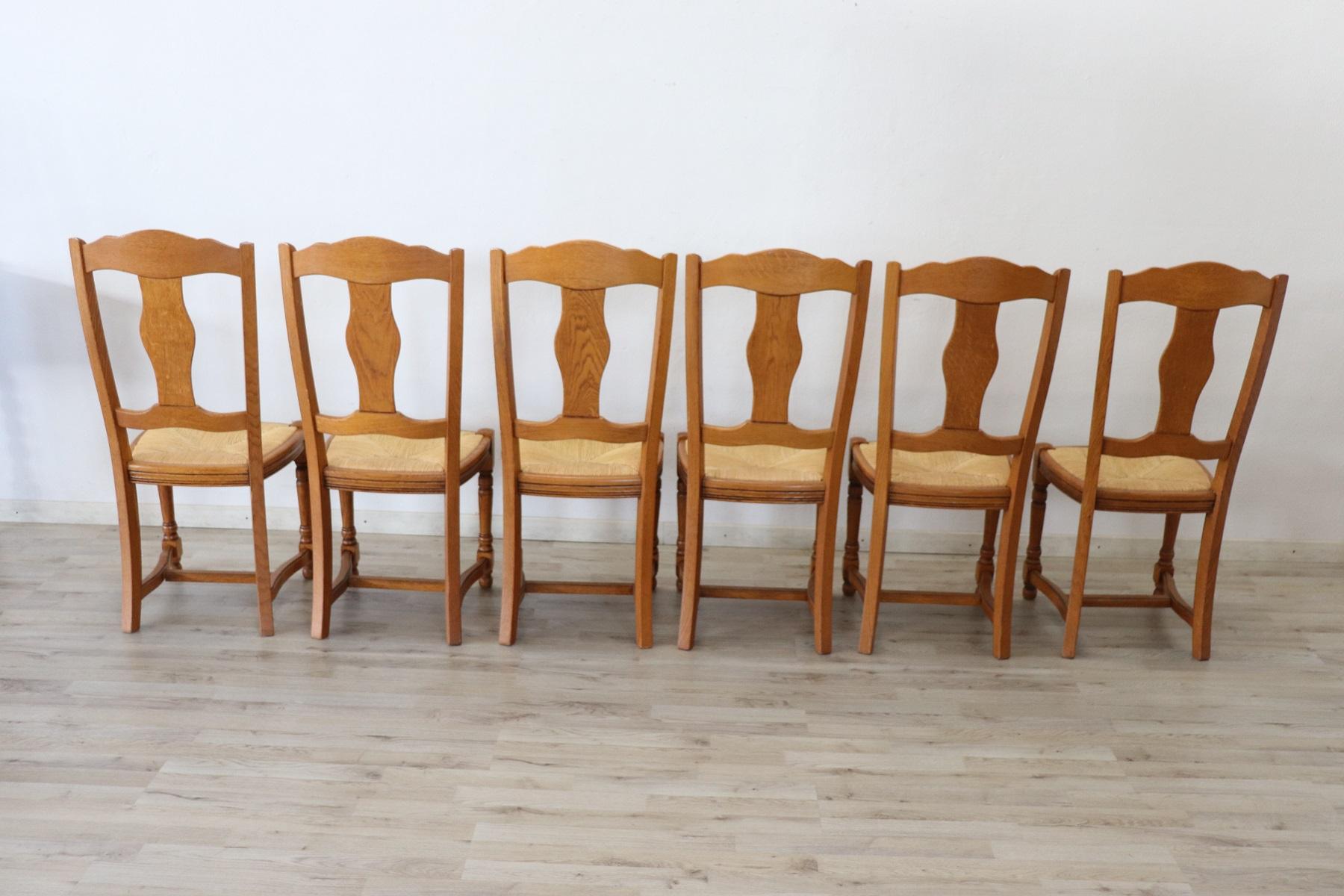 20th Century Italian Solid Oak Wood Set of Six Chairs with Straw Seat 6