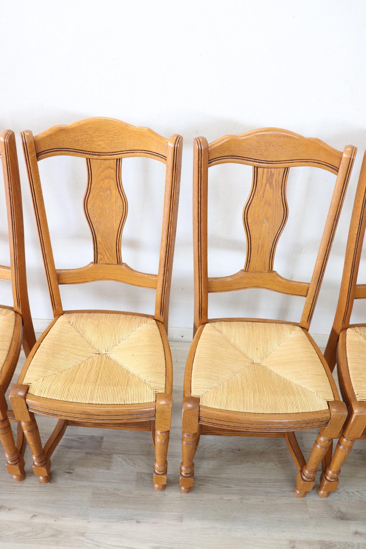 Mid-20th Century 20th Century Italian Solid Oak Wood Set of Six Chairs with Straw Seat