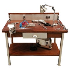 Banco da lavoro per elettricisti in miniatura in argento massiccio 800 e legno del XX secolo
