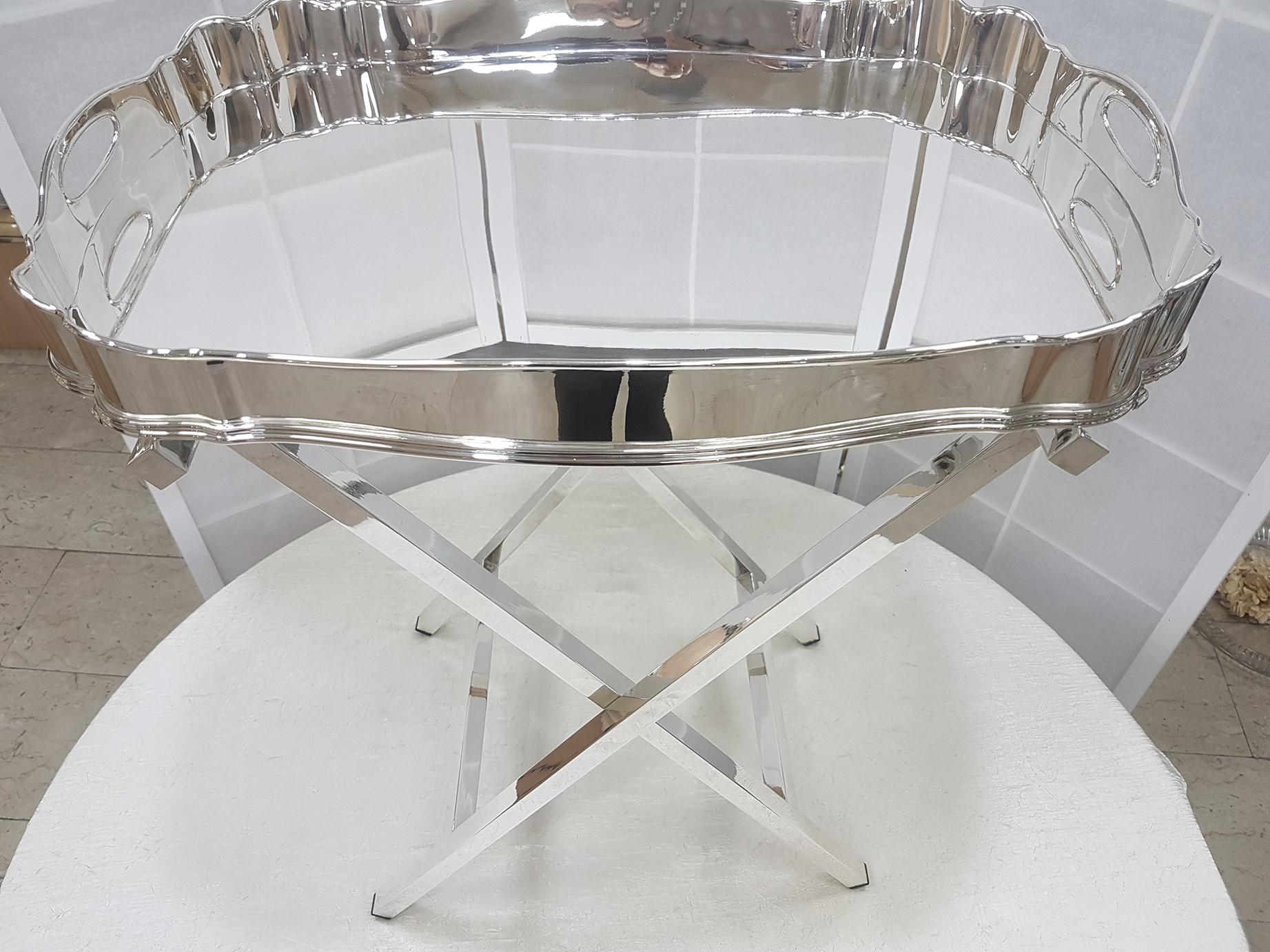 20th Century Italian Solid Silver Gallery Tray on Silver Stand In Excellent Condition For Sale In VALENZA, IT