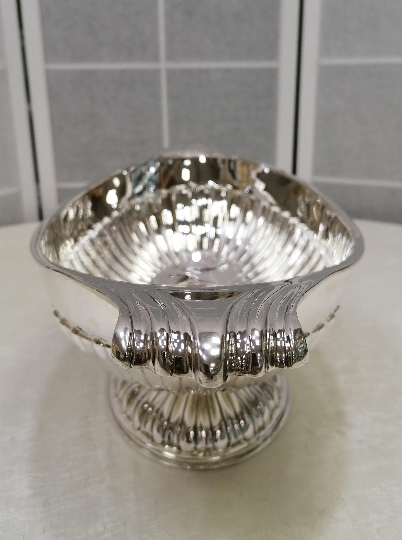 20th Century Italian Solid Silver Jatte with Handles and Base 4