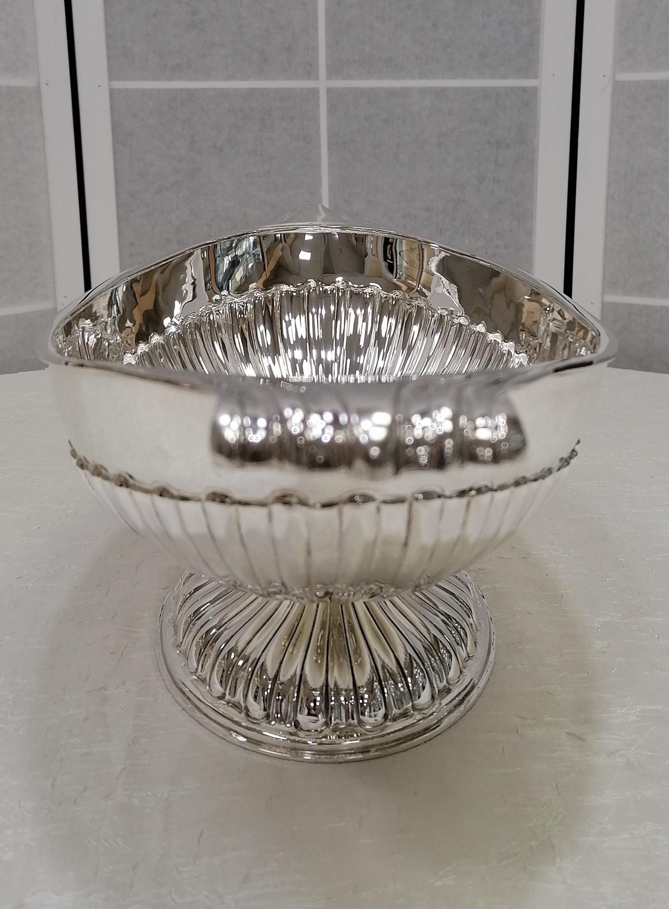 20th Century Italian Solid Silver Jatte with Handles and Base 1