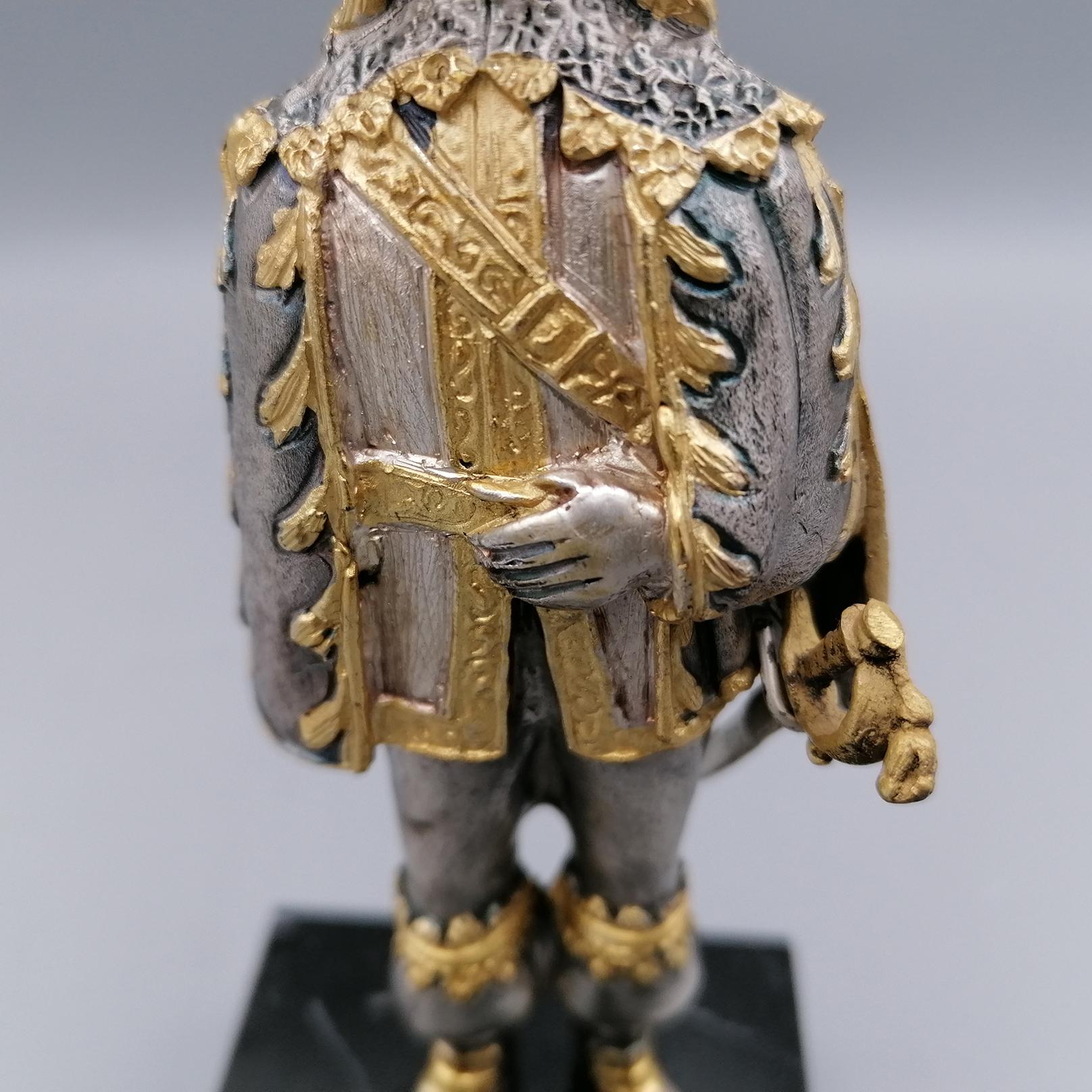 Miniatura in argento massiccio del 20° secolo che riproduce D'artagnan in vendita 2