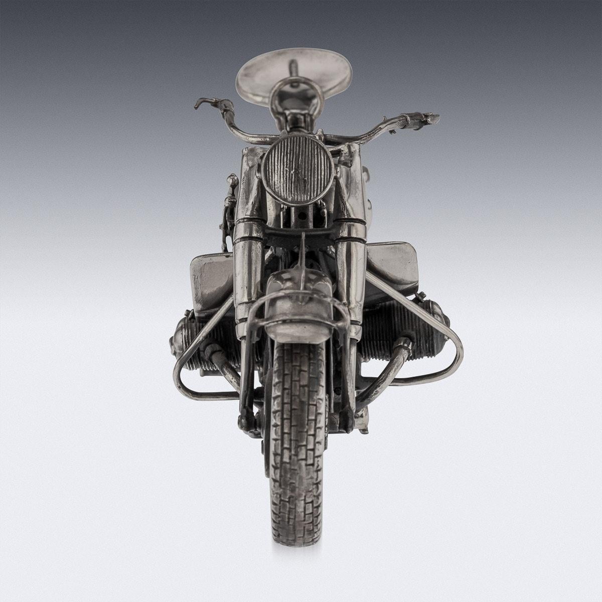 20th Century Italian Solid Silver Model of a BMW R75 Motorcycle, Medusa Oro For Sale 3