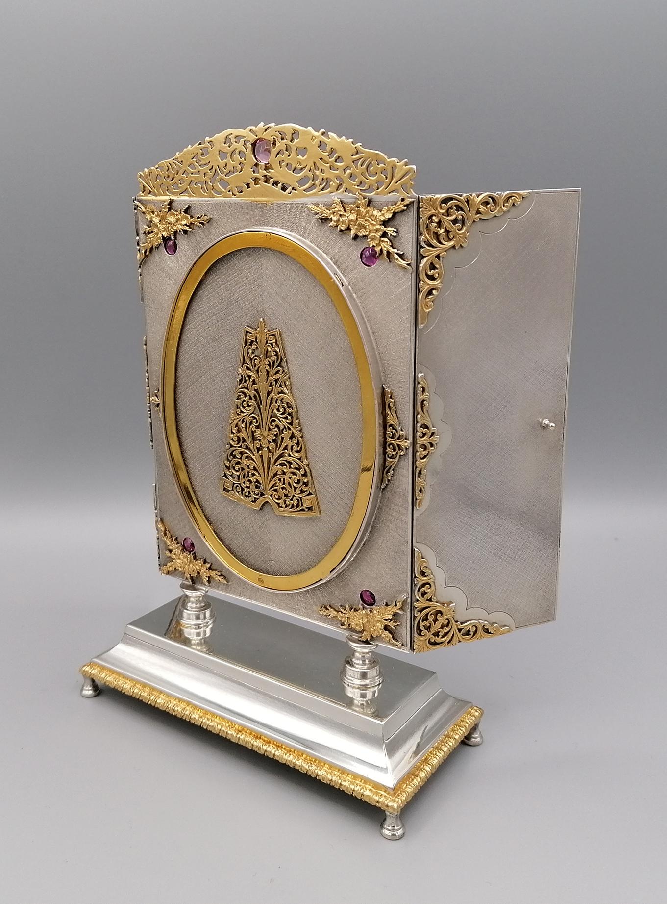 Italienisches Portal aus massivem Silber des 20. Jahrhunderts „Frauenjungfrau und Kind im Thron“, 20. Jahrhundert im Angebot 5