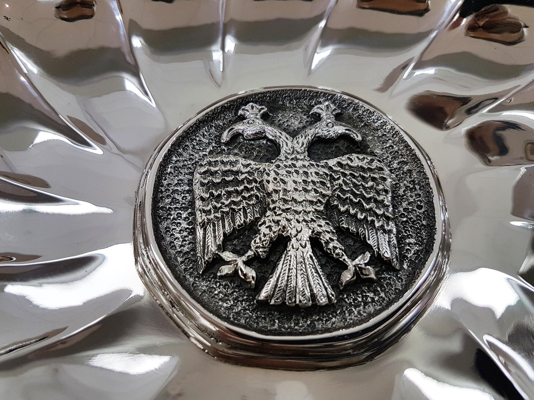 Cast 20th Century Italian Solid Silver Russian Kovsh For Sale