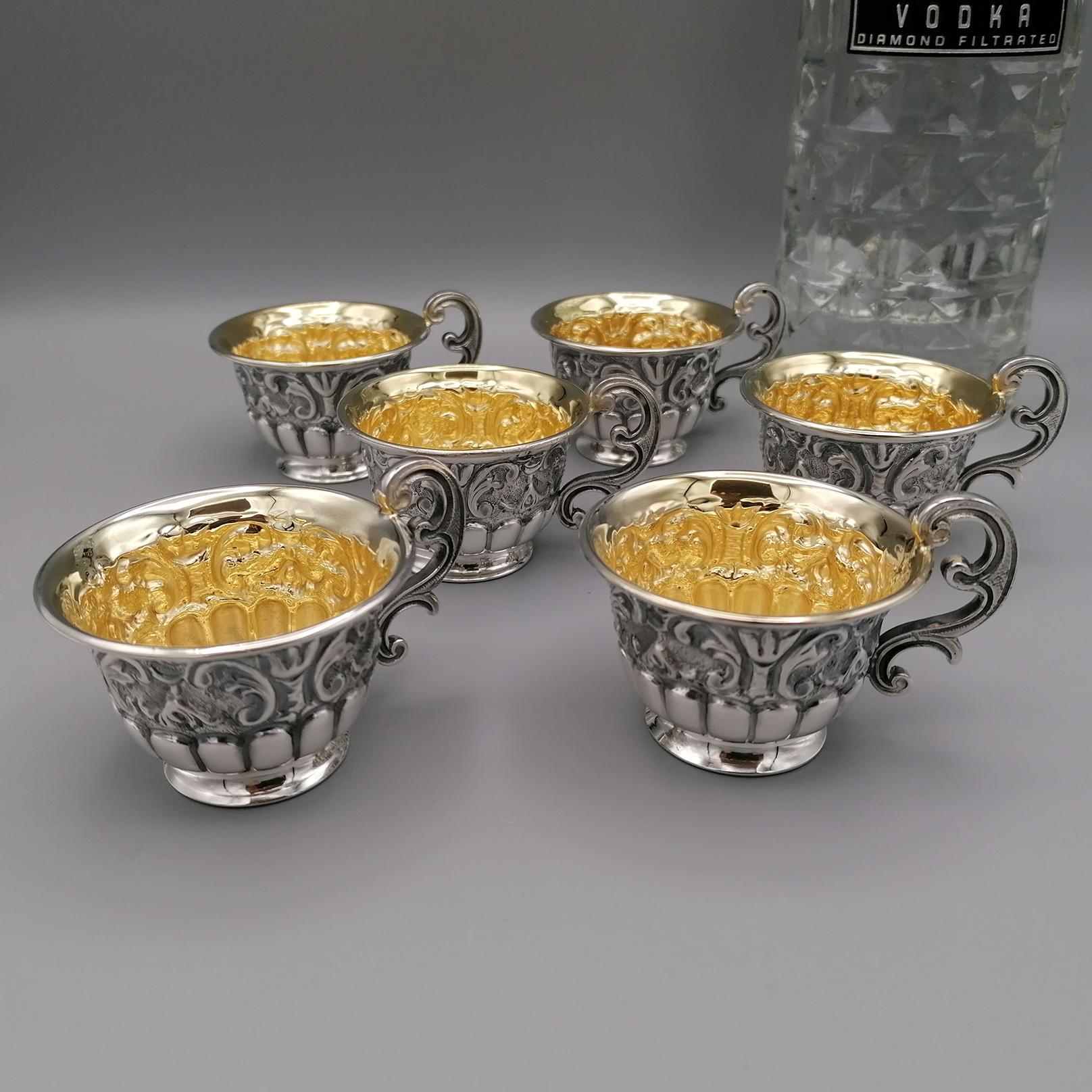 20th century Italian solid 800 silver set of 6 vodka beakers, 
copy of Russian vodka beakers made in Moscow at the end of 1600.
The originals are in the Baldwin collection in London.
The Baldwin collection is arguably the largest collection of