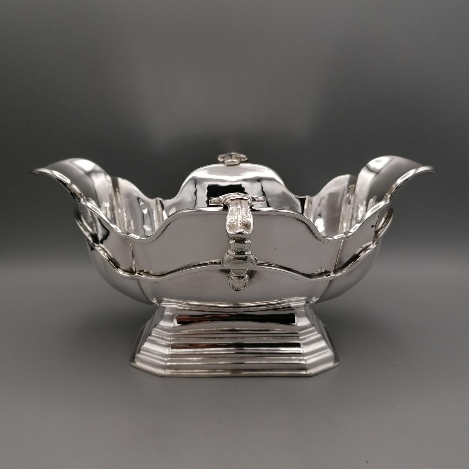 20th Century Italian Solid Silver Souce Boat  In Excellent Condition In VALENZA, IT