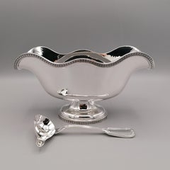 Barattolo da zuppa in stile impero in argento massiccio del XX secolo con mestolo piccolo