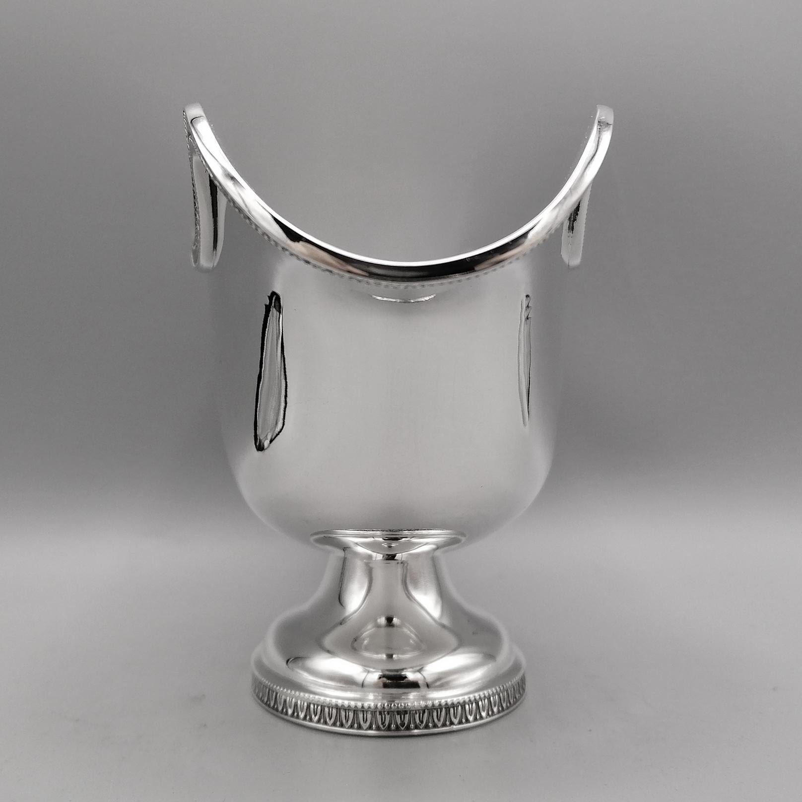 20th Century Italian Solid Silver Empire Style Souce Boat with Little Ladle In Excellent Condition For Sale In VALENZA, IT