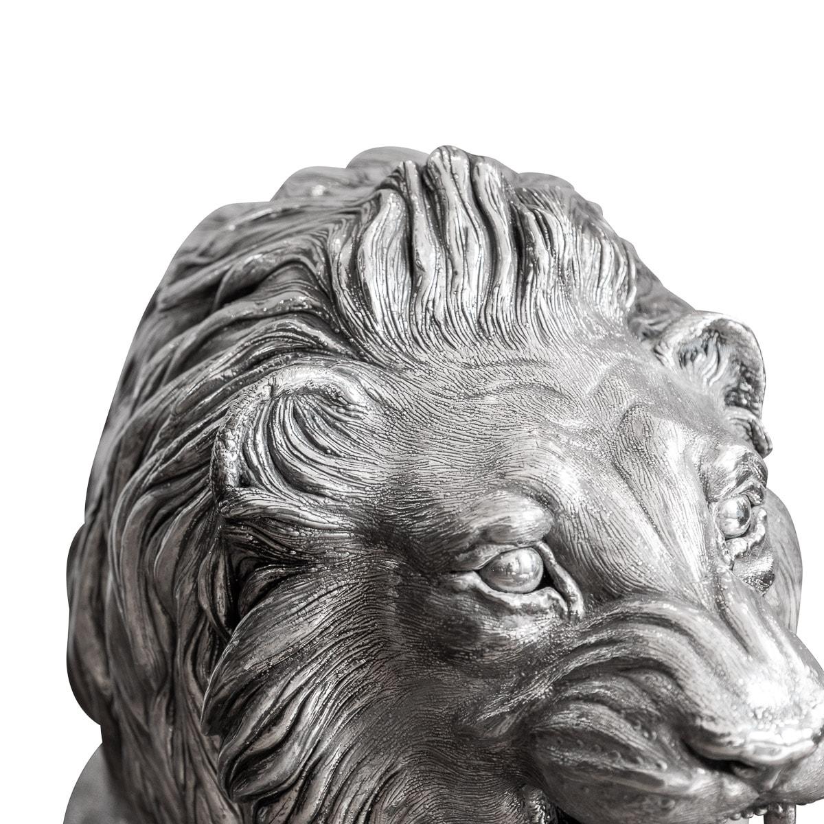 20th Century Italian Solid Silver Statue of a Lion on Marble Base, circa 1970 For Sale 4