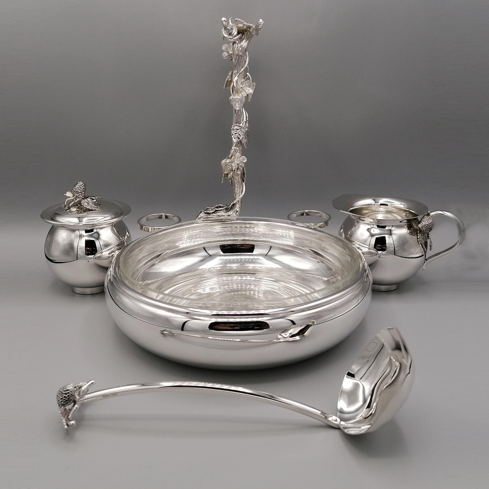 20th Century Italian Solid Silver Strawberry Bowl with Sugar Bowl and Lemon Jug For Sale 7