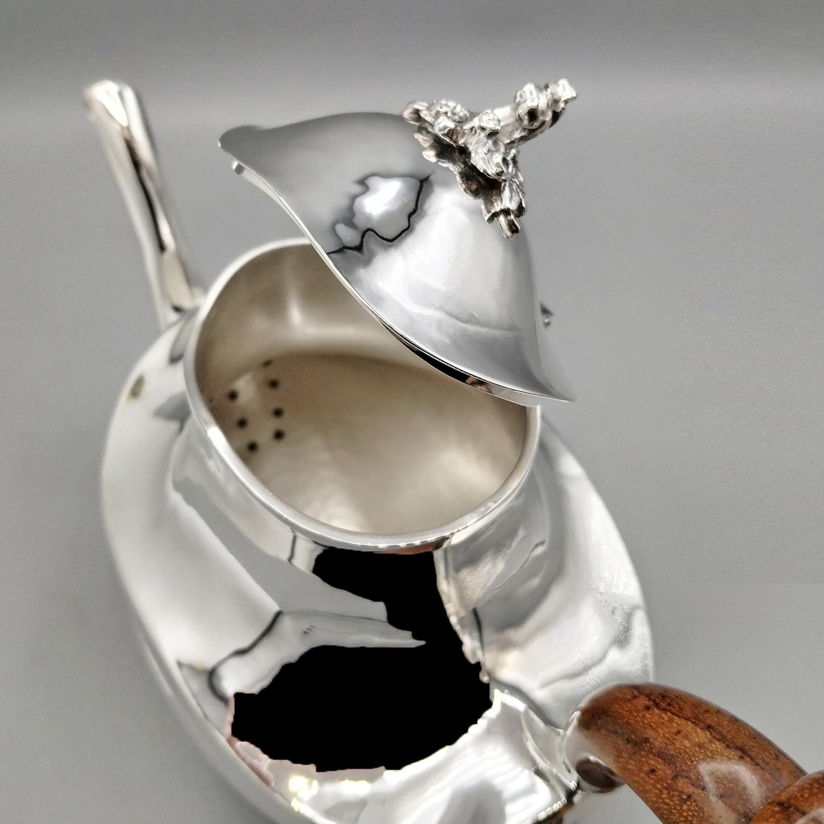 20th Century Italian Solid Silver Tea and Coffee Set with Matching Tray en venta 9