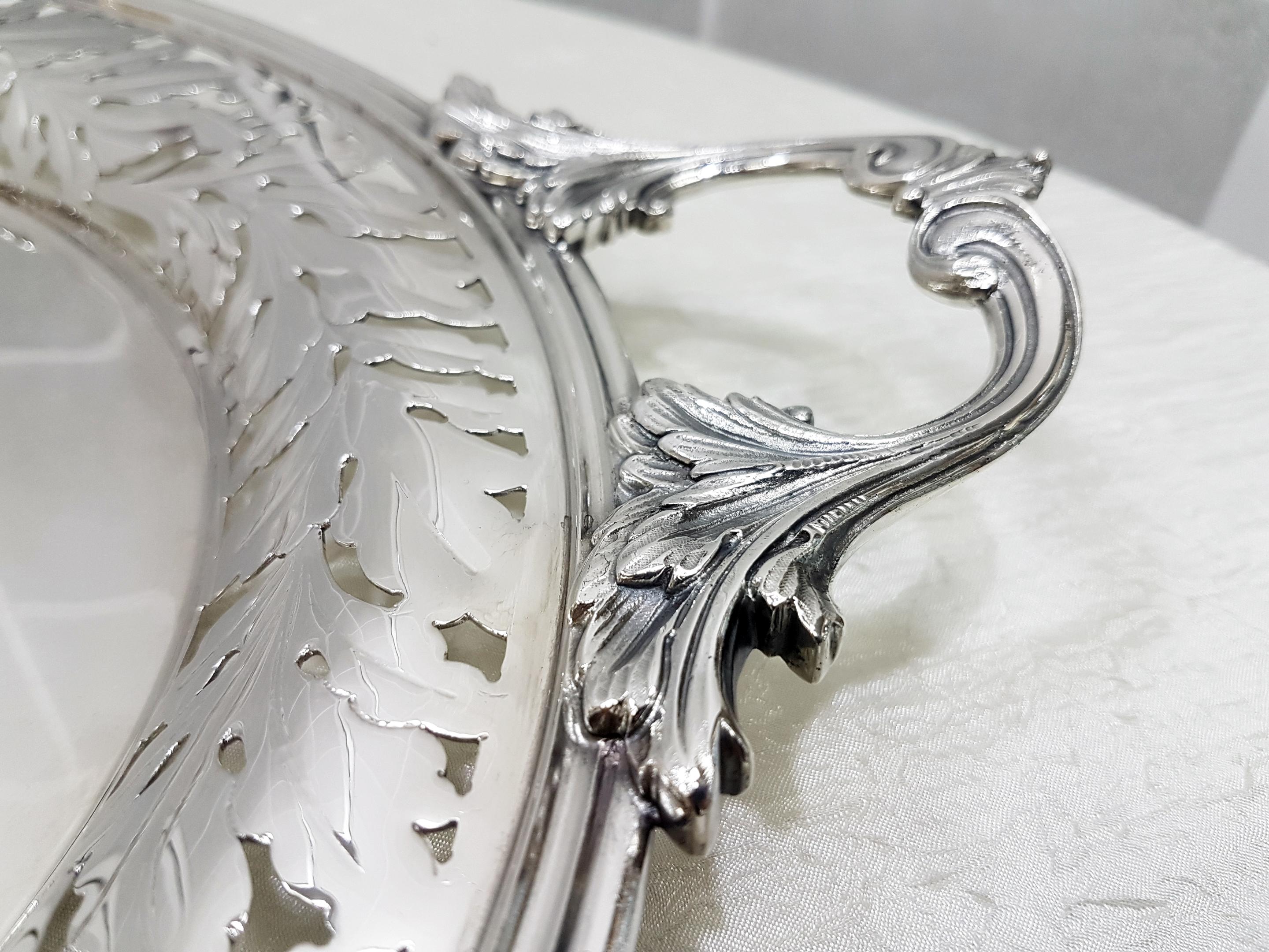 20th Century Italian Solid Silver Tray on Silver Stand For Sale 1