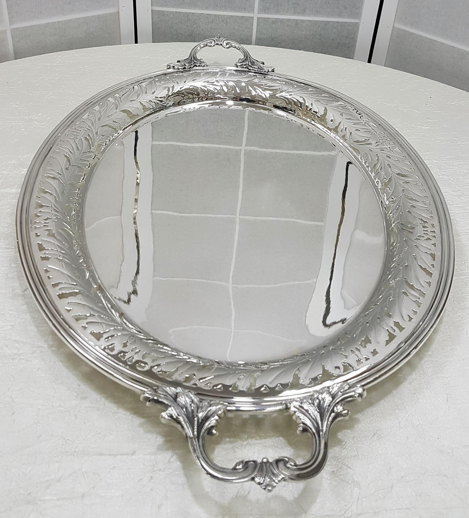 20th Century Italian Solid Silver Tray on Silver Stand For Sale 3