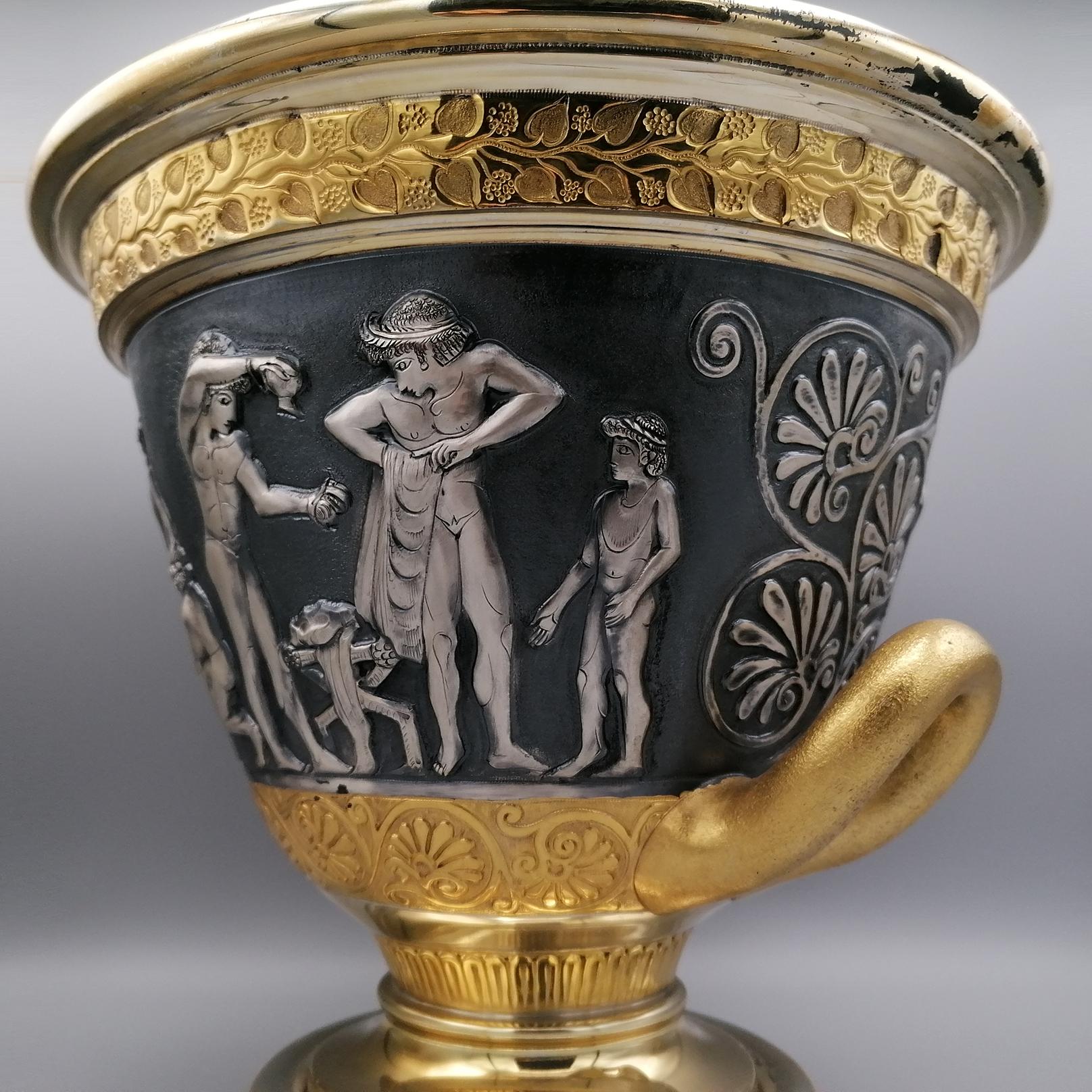 Italienische Vase aus massivem Silber des 20. Jahrhunderts mit Griffen im etruskischen Stil (Sonstiges) im Angebot