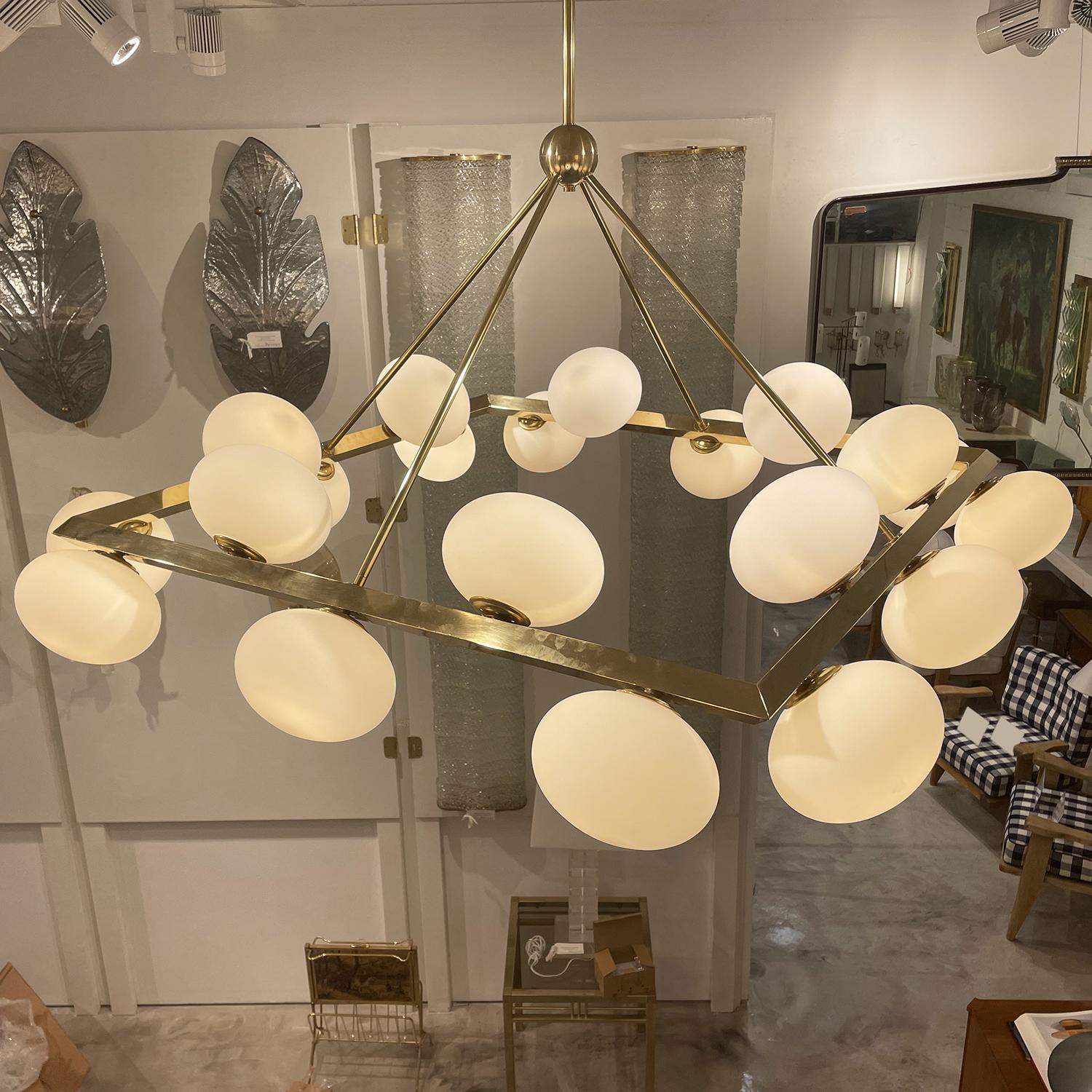 20th Century Italian Square Opaline Glass Chandelier in the Style of Stilnovo For Sale 4