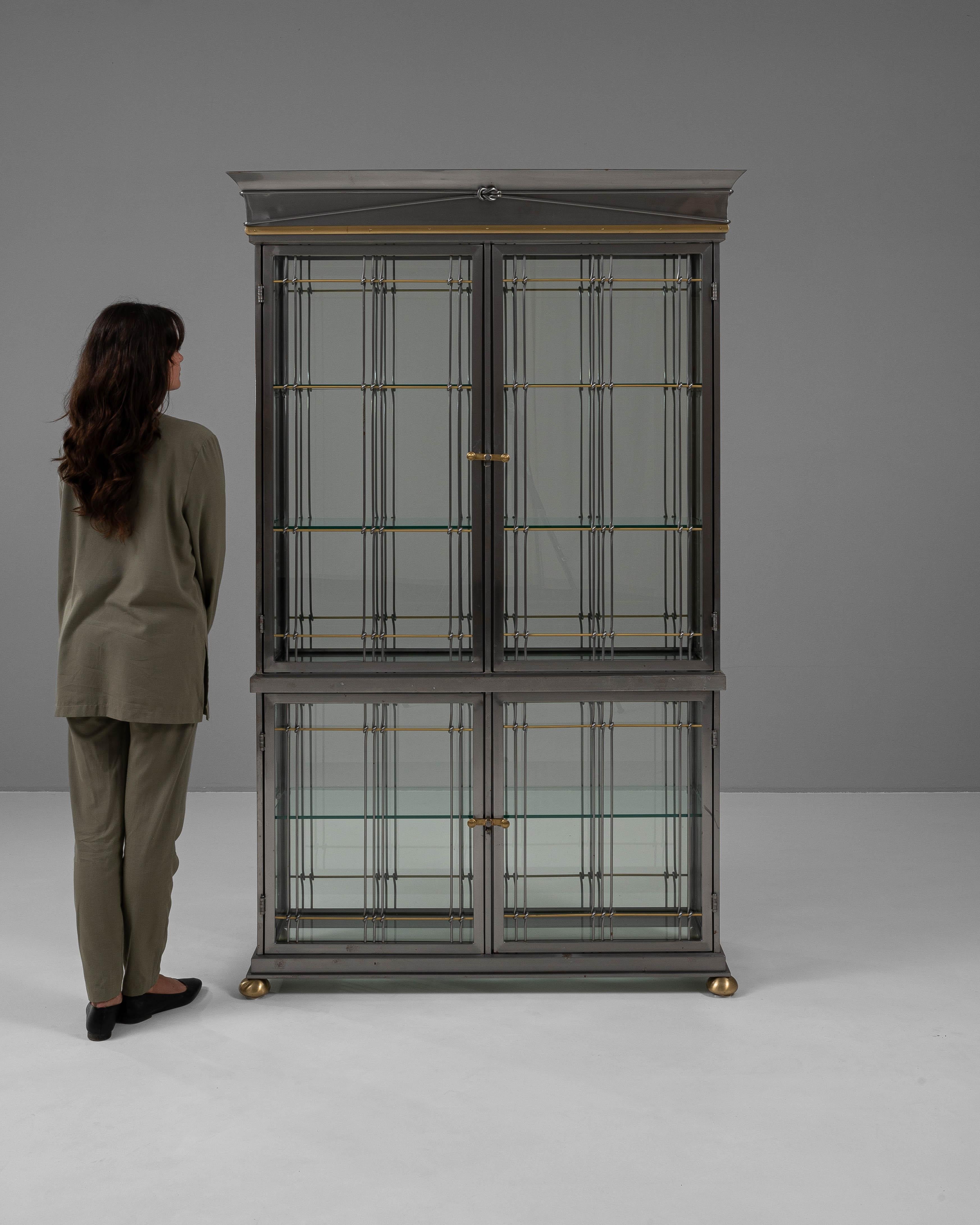 Italienische Vitrine aus Stahl und Messing des 20. Jahrhunderts von Edoardo Orlandi 1