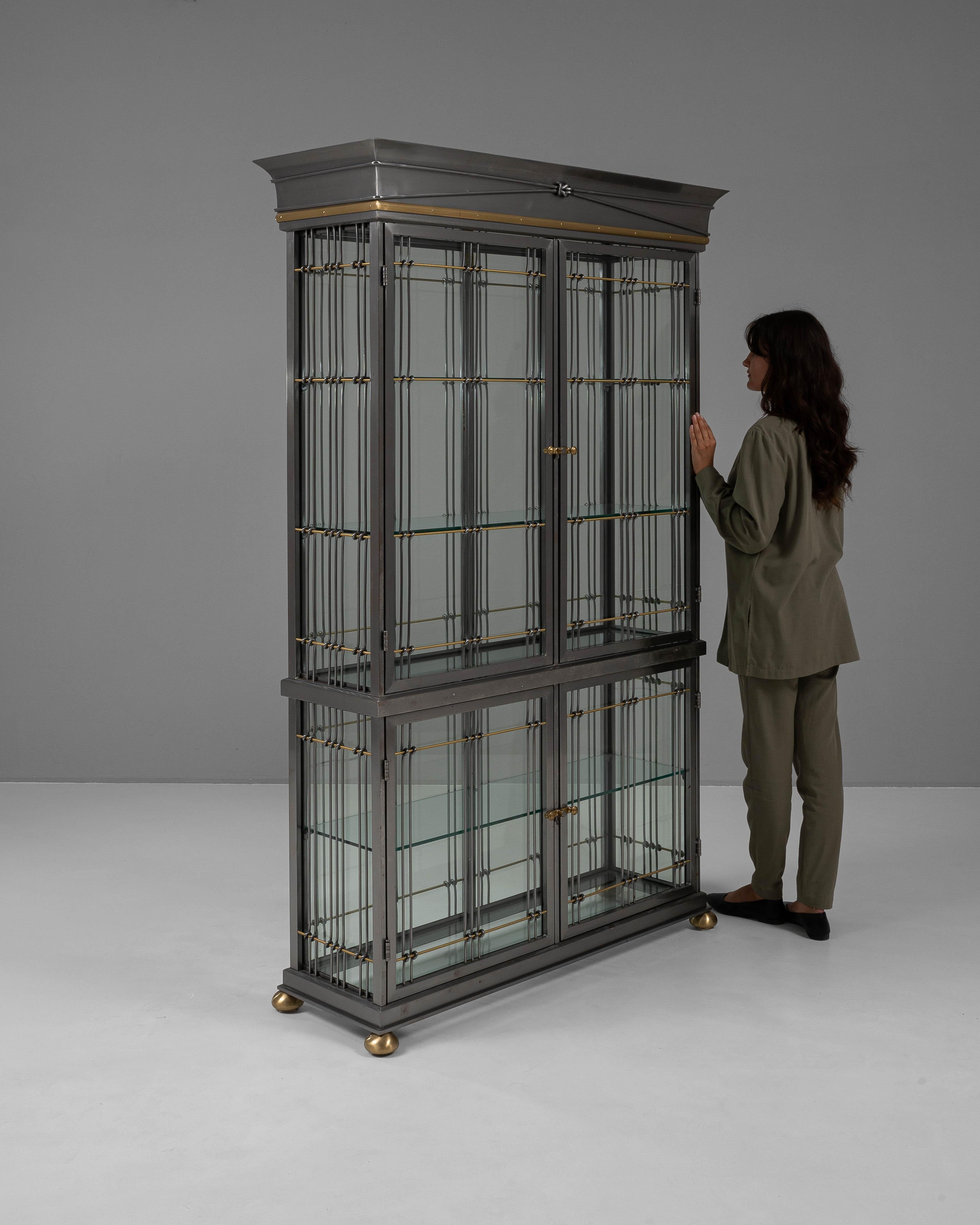 Italienische Vitrine aus Stahl und Messing des 20. Jahrhunderts von Edoardo Orlandi 3