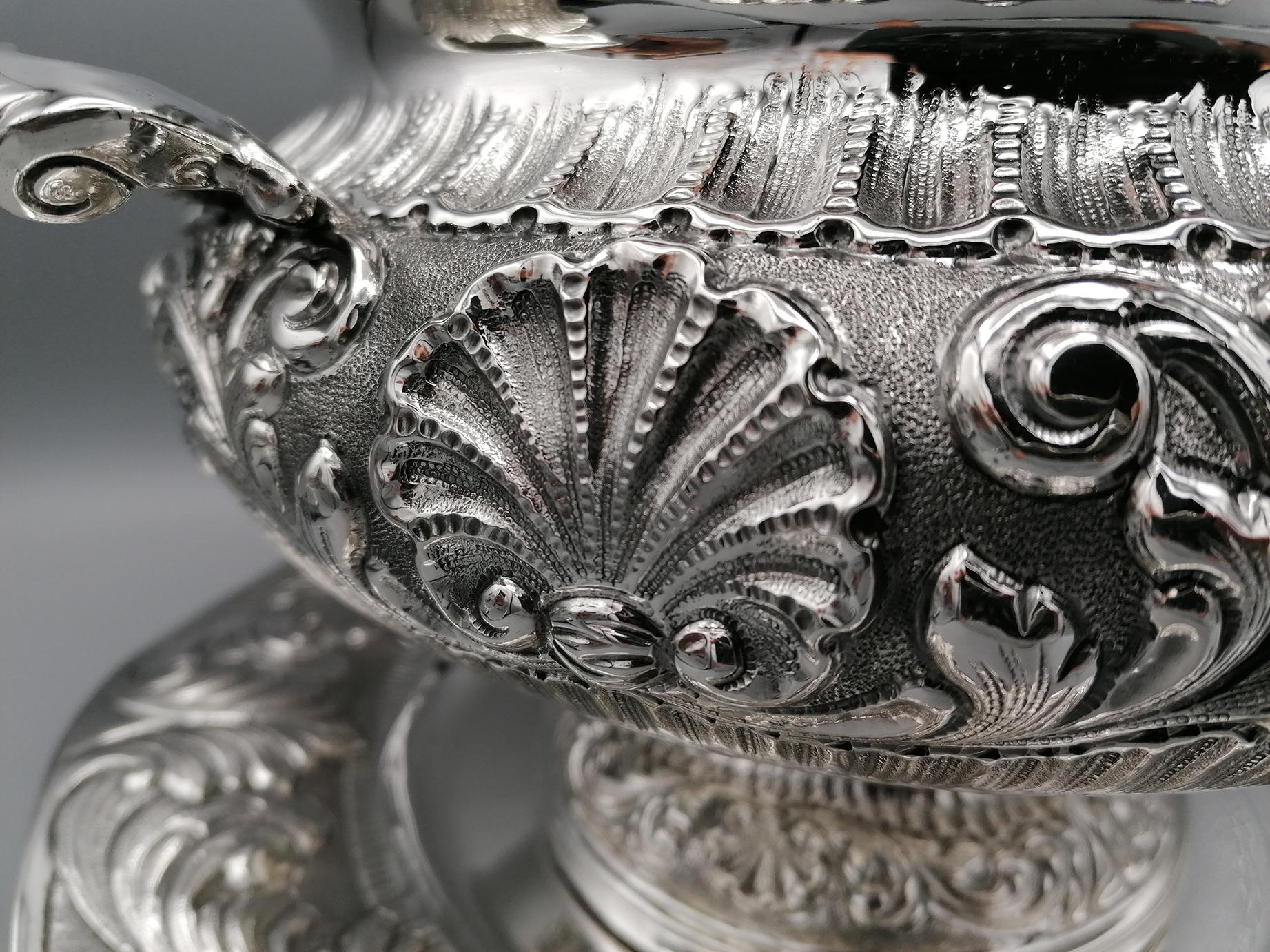 Runde Terrine und Schale aus italienischem geschwungenem Silber im Barockstil des 20. Jahrhunderts im Angebot 2