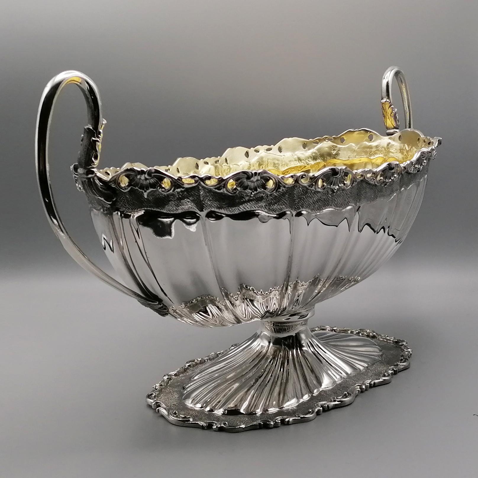 20th Century Italian Sterling Silver Baroque Jatte Centrepiece In Excellent Condition For Sale In VALENZA, IT