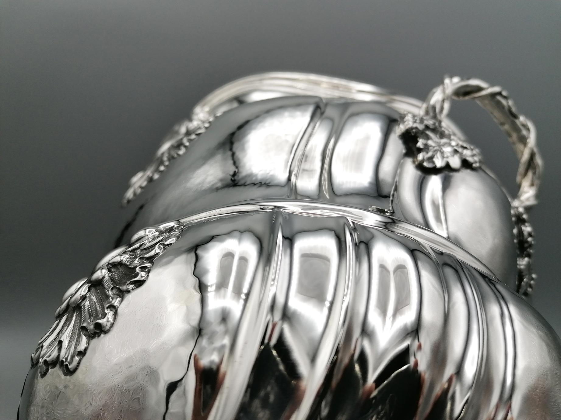 Seau à champagne italien de style baroque en argent sterling du XXe siècle en vente 3