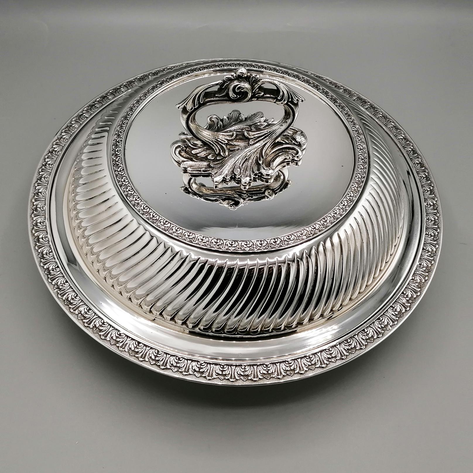 Plato de entrante estilo renacentista de plata de ley italiana del siglo XX en Excelente estado para la venta en VALENZA, IT