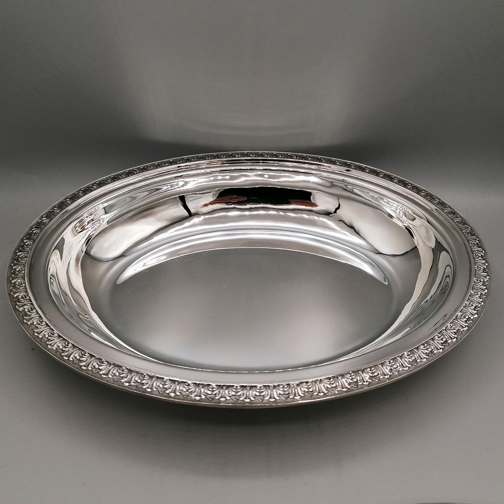 Plato de entrante ovalado italiano del siglo XX, de plata de ley, estilo renacentista en venta 4