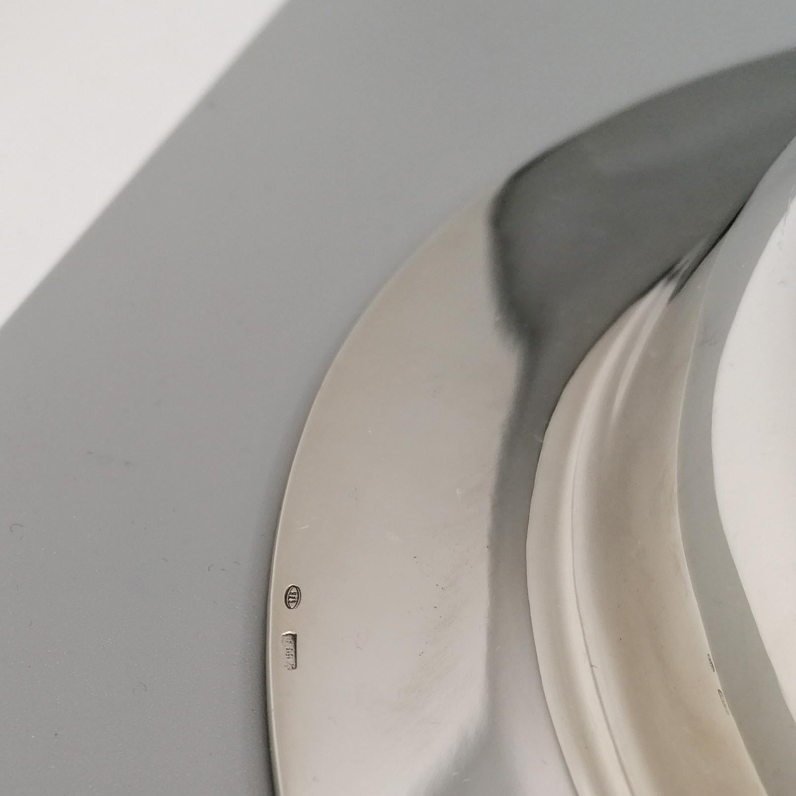 Plato de entrante ovalado italiano del siglo XX, de plata de ley, estilo renacentista en venta 5