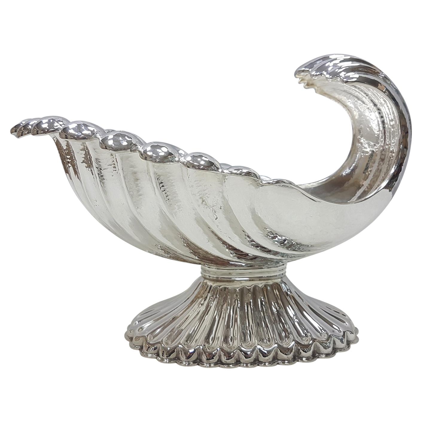 20th Century Italian Sterling Silver Centre-Piece Shell-Shaped with Base For Sale