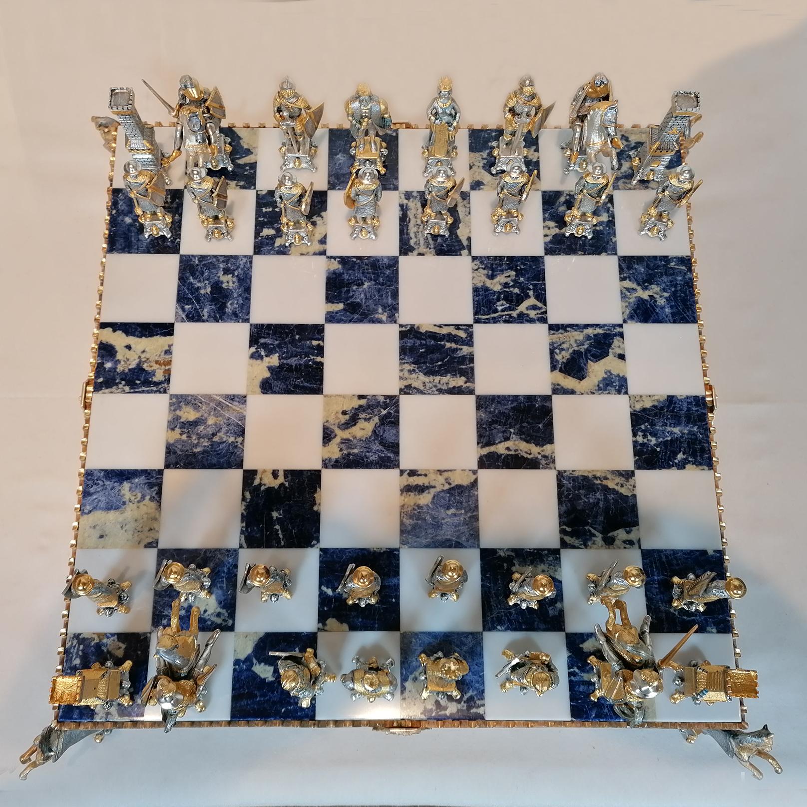 Médiéval Planche d'échecs italienne en argent sterling, jeu d'échecs, marbre Sodalite  en vente