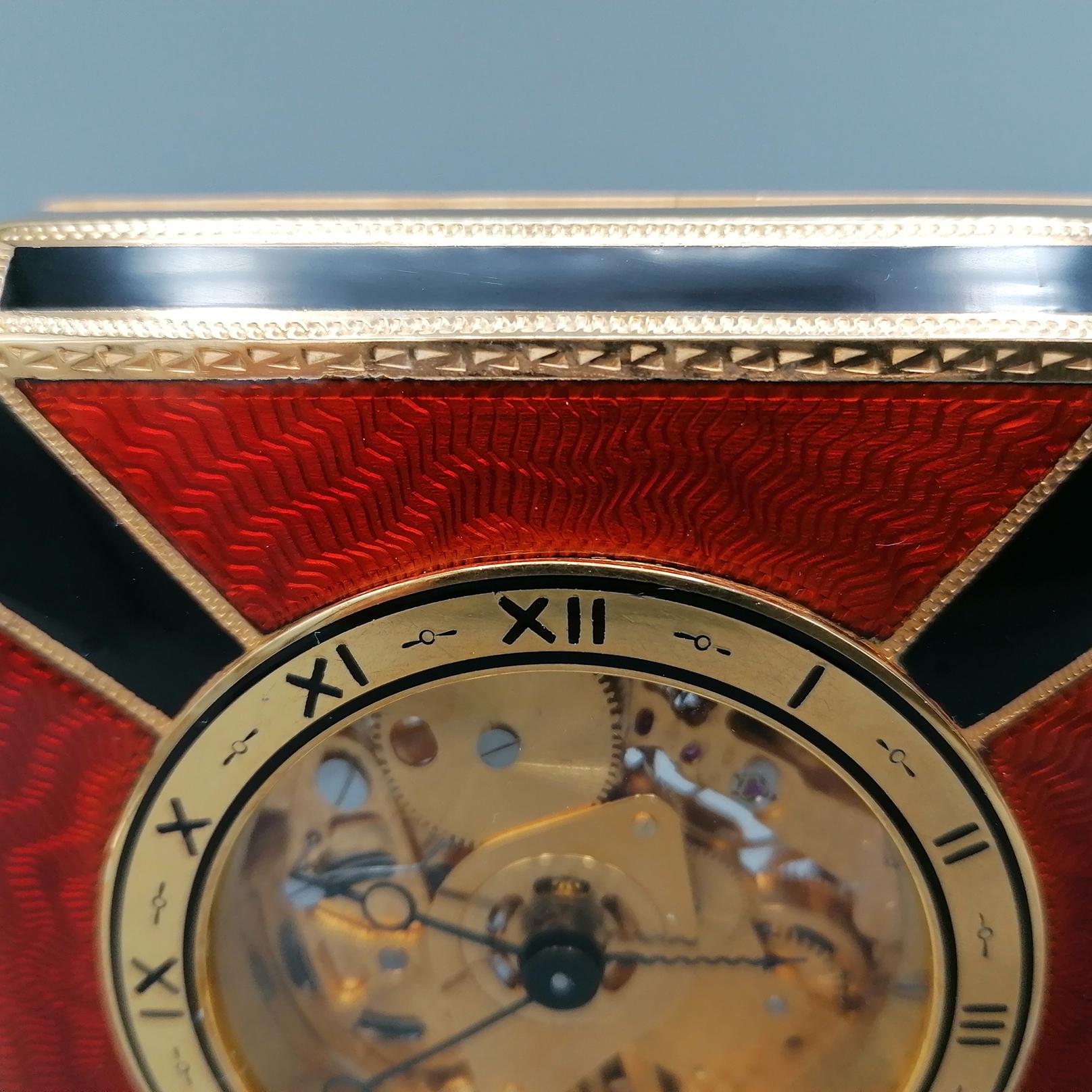 Horloge de table italienne du XXe siècle en argent sterling émaillé  en vente 3