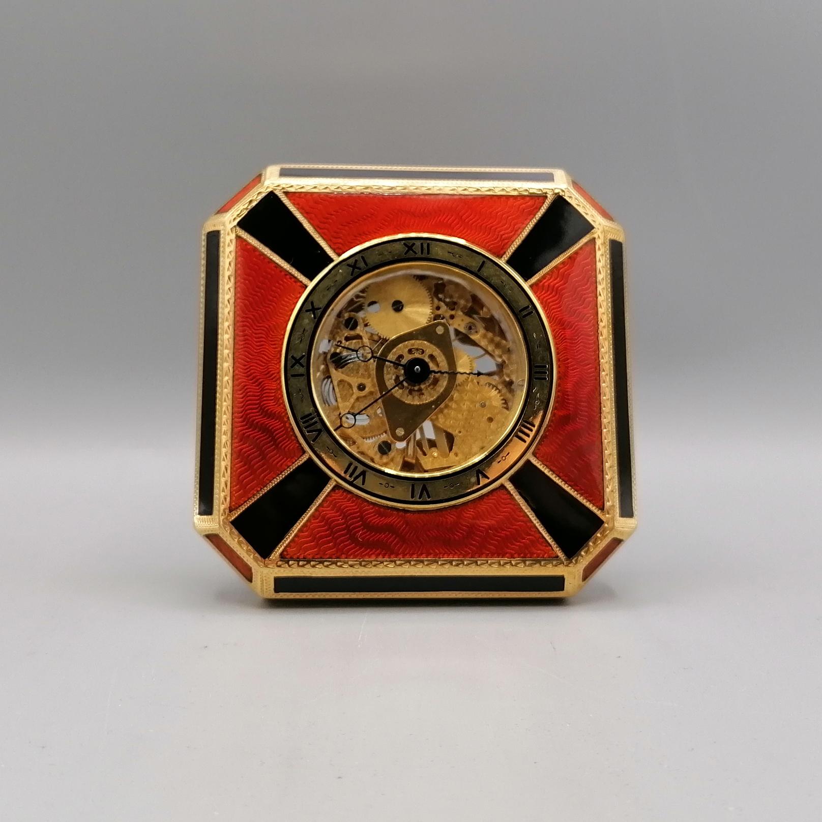 Art déco Horloge de table italienne du XXe siècle en argent sterling émaillé  en vente