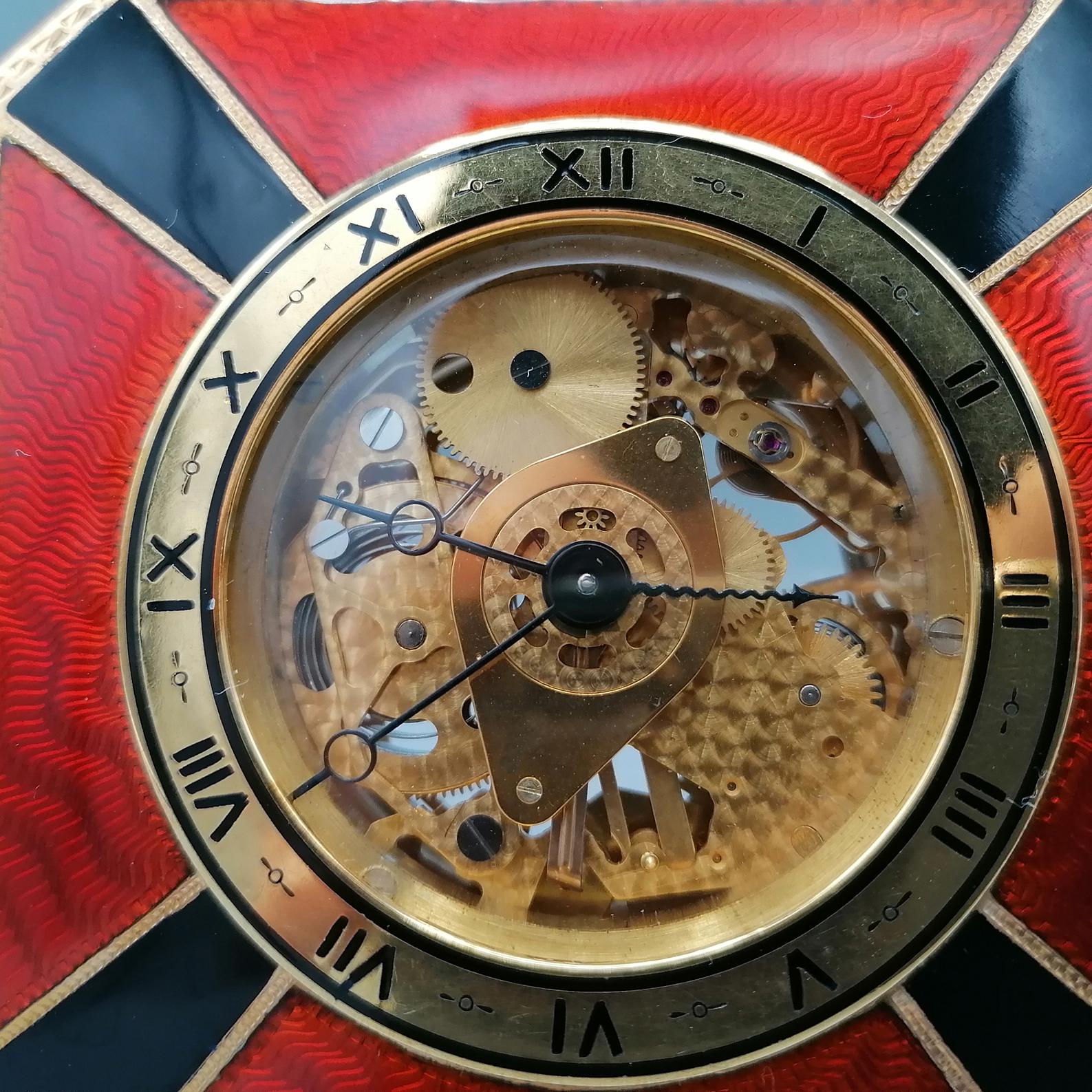 Argent sterling Horloge de table italienne du XXe siècle en argent sterling émaillé  en vente