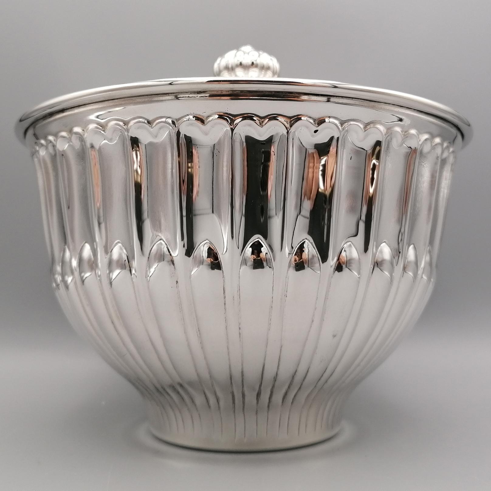 20th Century Italian Sterling Silver Essence Holder Box In Excellent Condition For Sale In VALENZA, IT