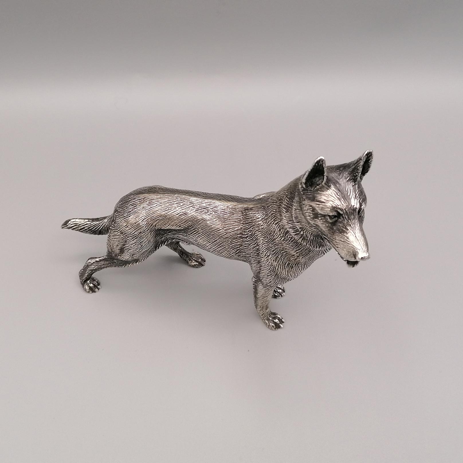 20ième siècle Sculpture italienne du 20ème siècle en argent sterling d'un chien de berger allemand en vente