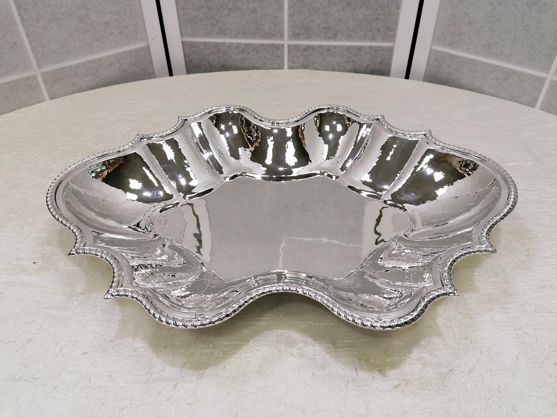 20th Century Italian Sterling Silver Hammered Basin, Centrepiece For Sale 6