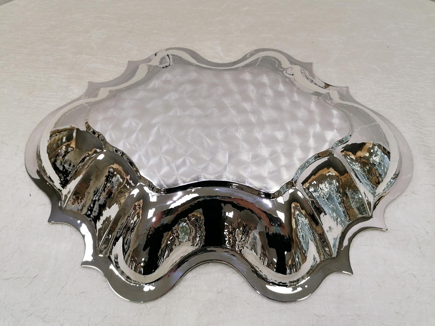 20th Century Italian Sterling Silver Hammered Basin, Centrepiece For Sale 3
